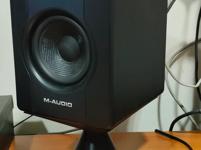 Speakers Stand (Studio monitors M-AUDIO)
