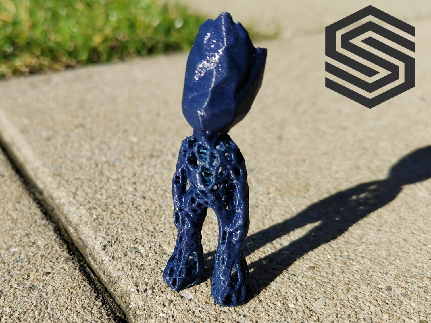 Voronoi Baby Groot Standing