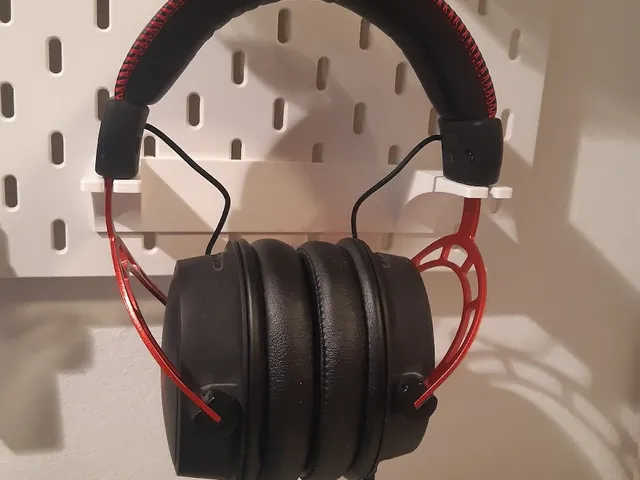 HyperX Cloud Alpha headphone hanger for Ikea Skadis
