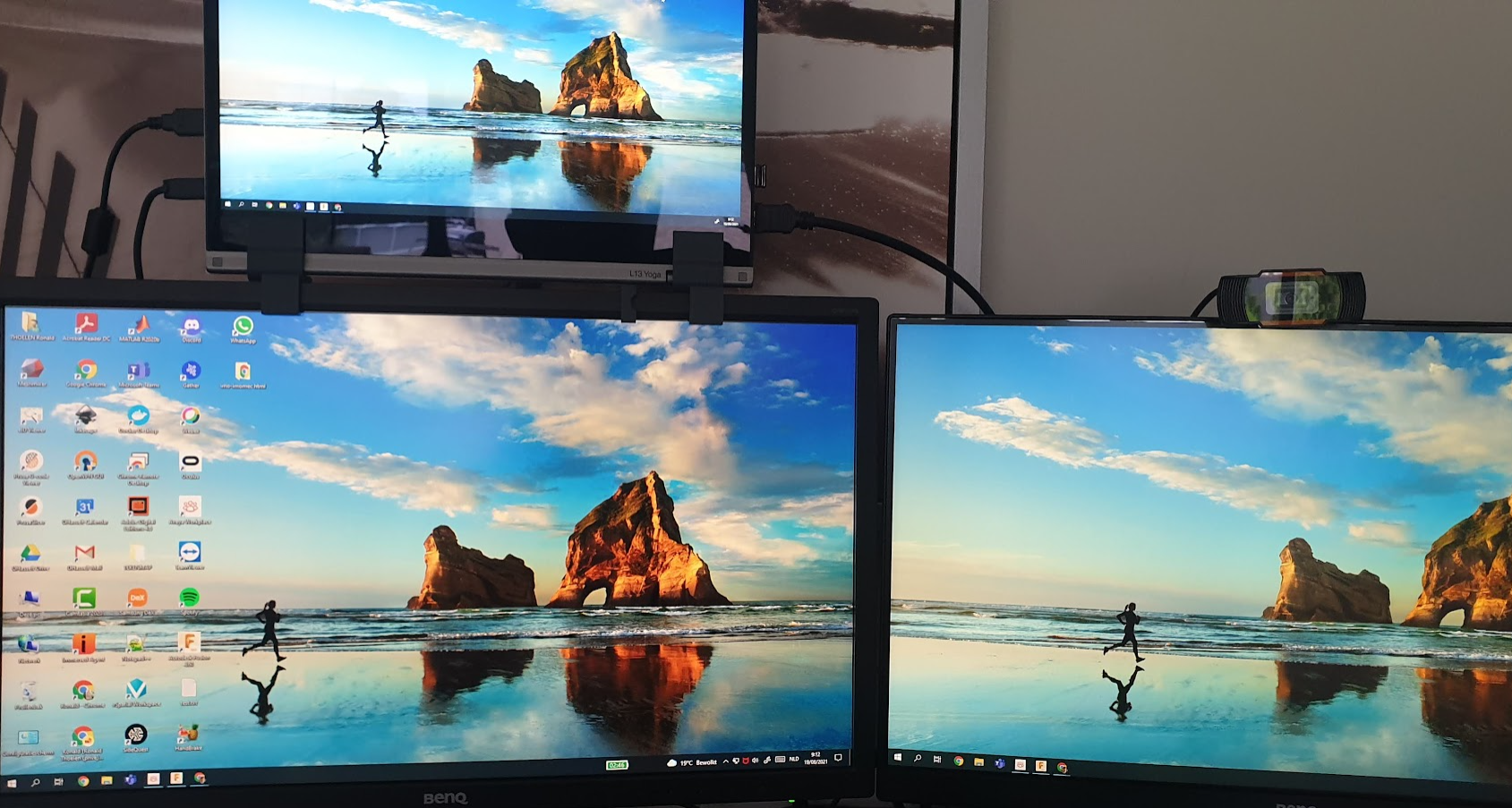Laptopstand for monitor