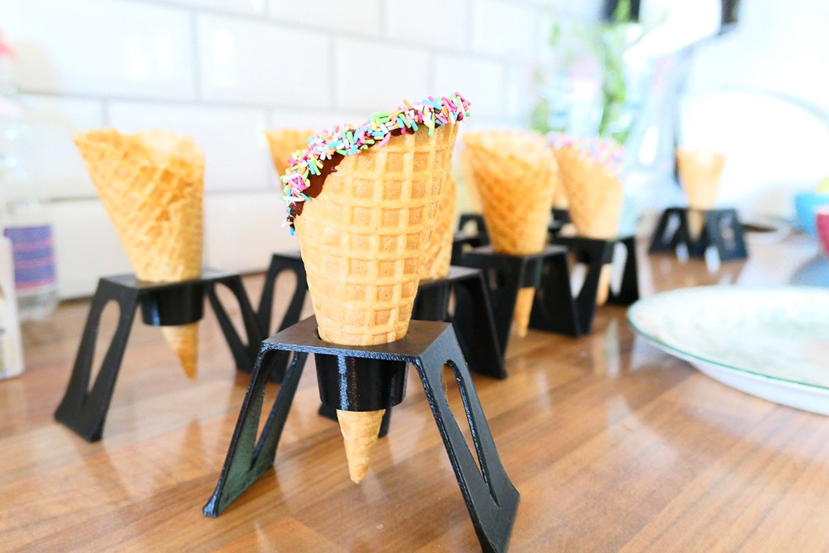 Icecream cone holder