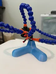 Alien UFO Helping Hands Base