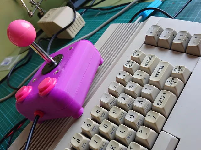 TacFree - An arcade style joystick for retro computers