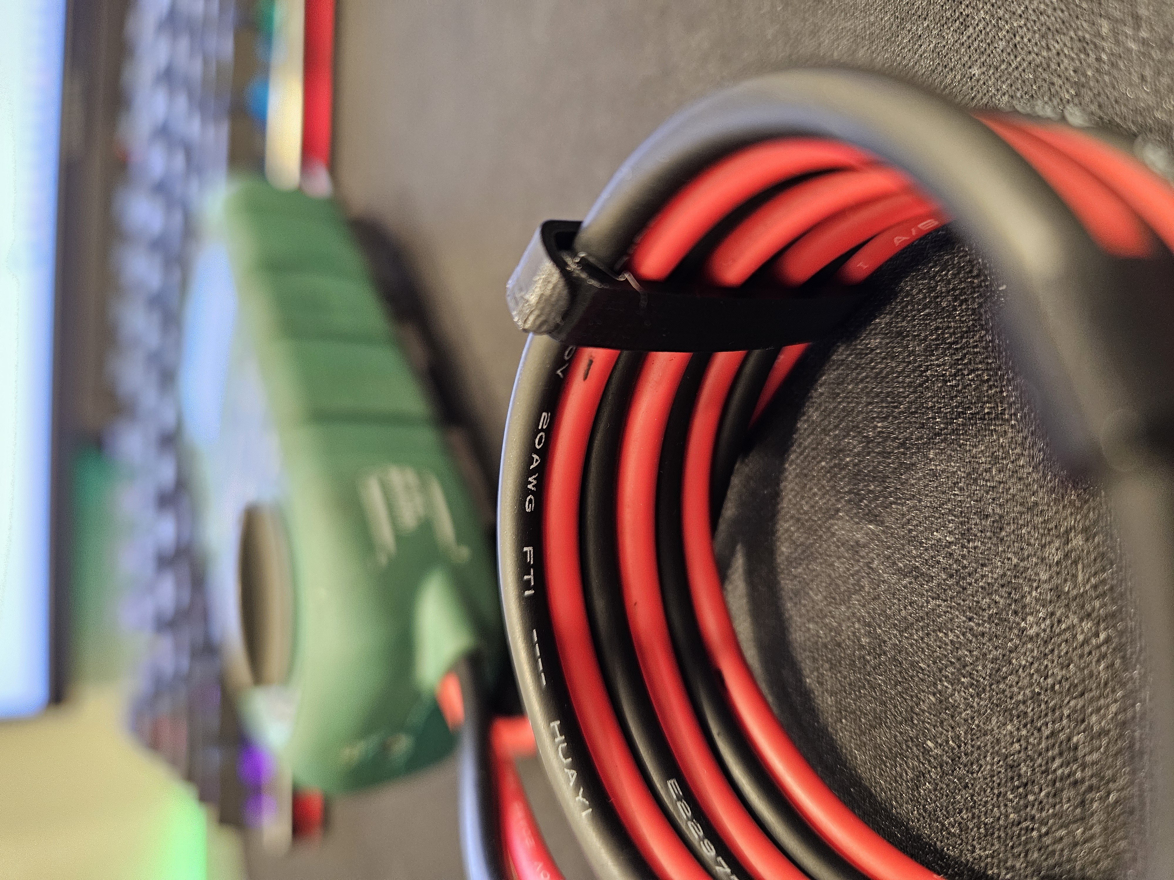 cable clip (parametric)