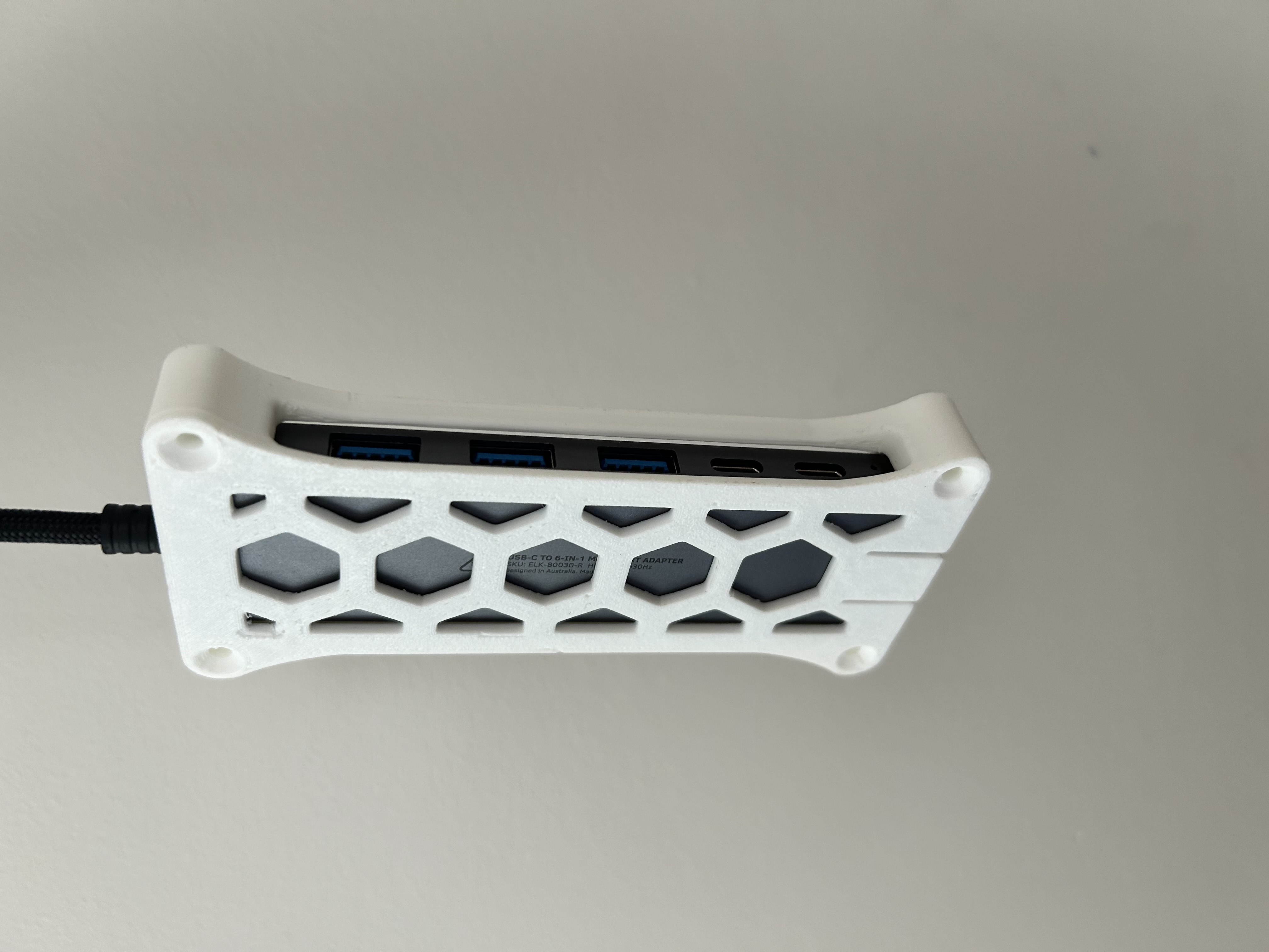 Mounting Bracket for bon.elk 6 in 1 Multi Hub