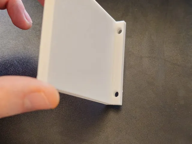 Wall mount for TRUST 2.1 AVORA