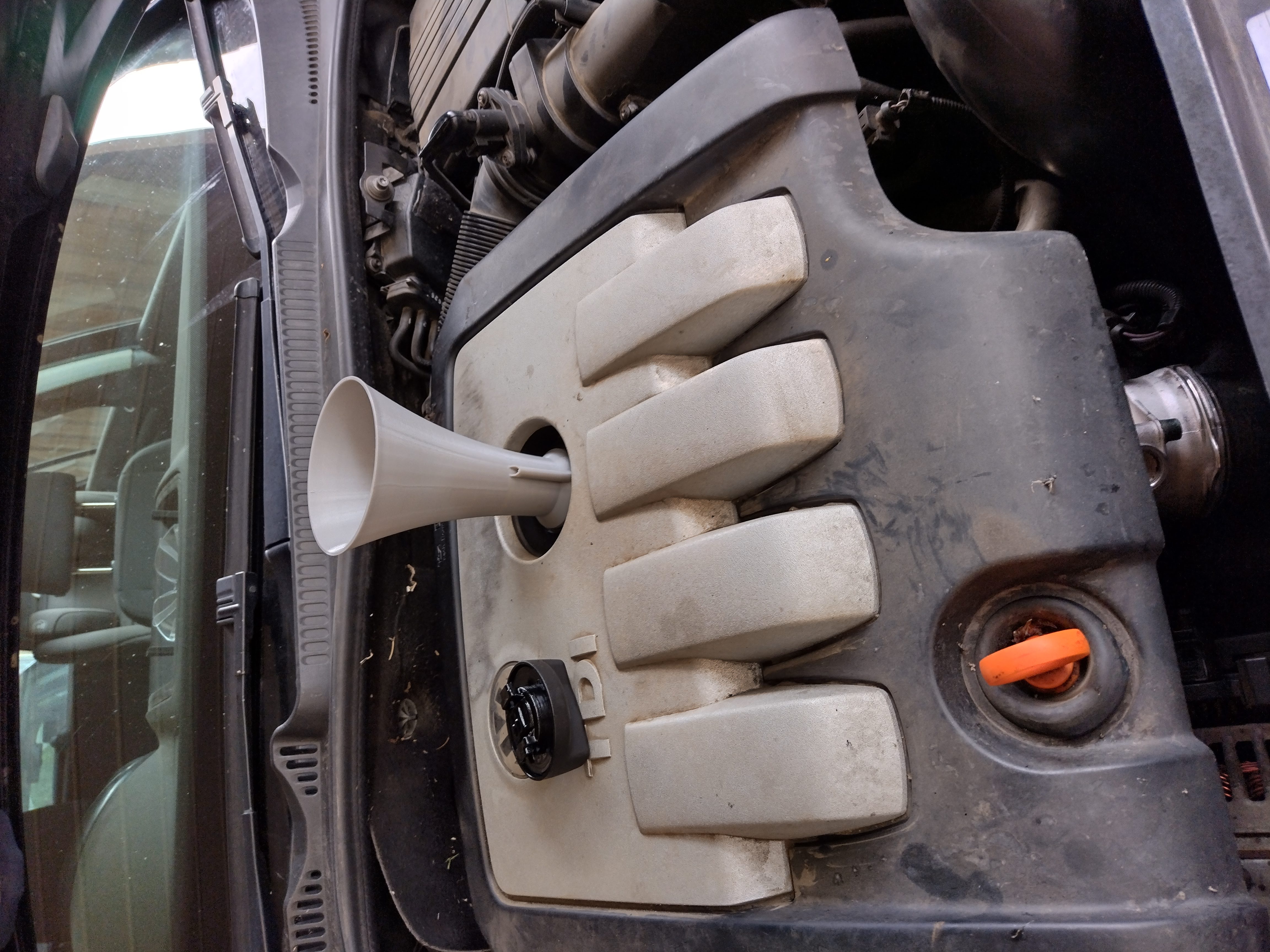 VW Oil Funnel