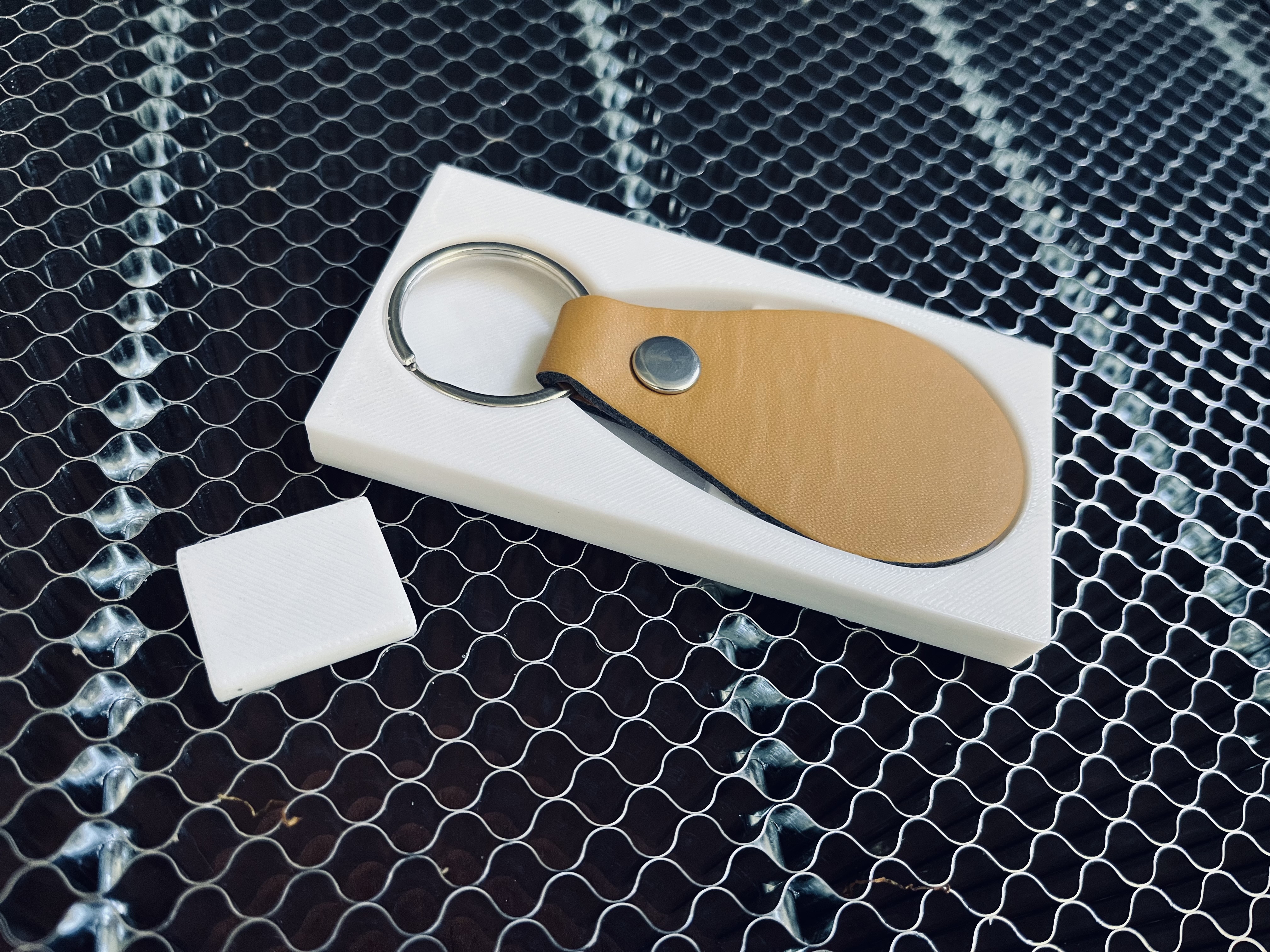 Support (guide) laser avec cadrage Lightburn pour porte clé en cuir