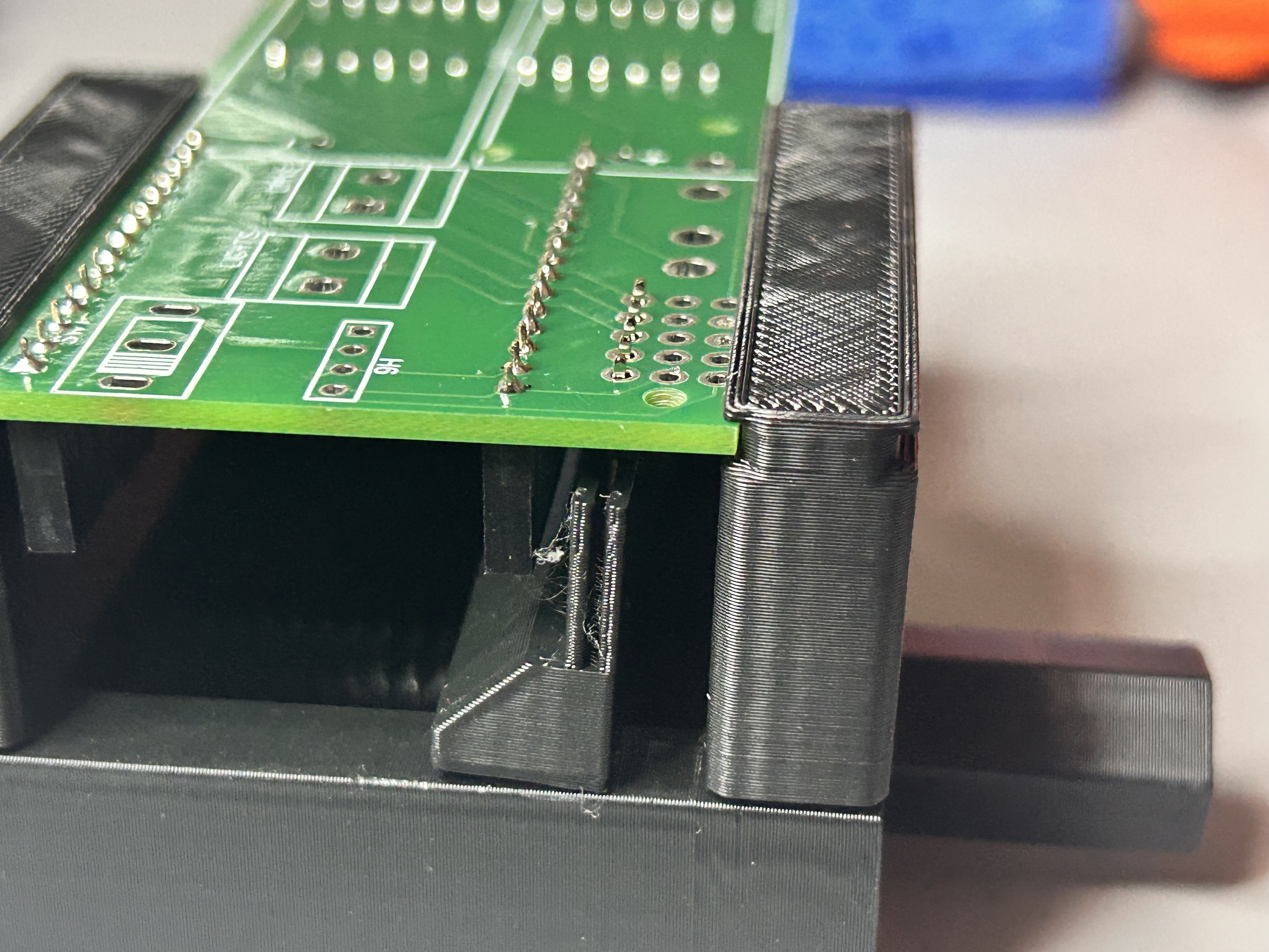 Miniatura 8 do modelo 3D Modular PCB vice
