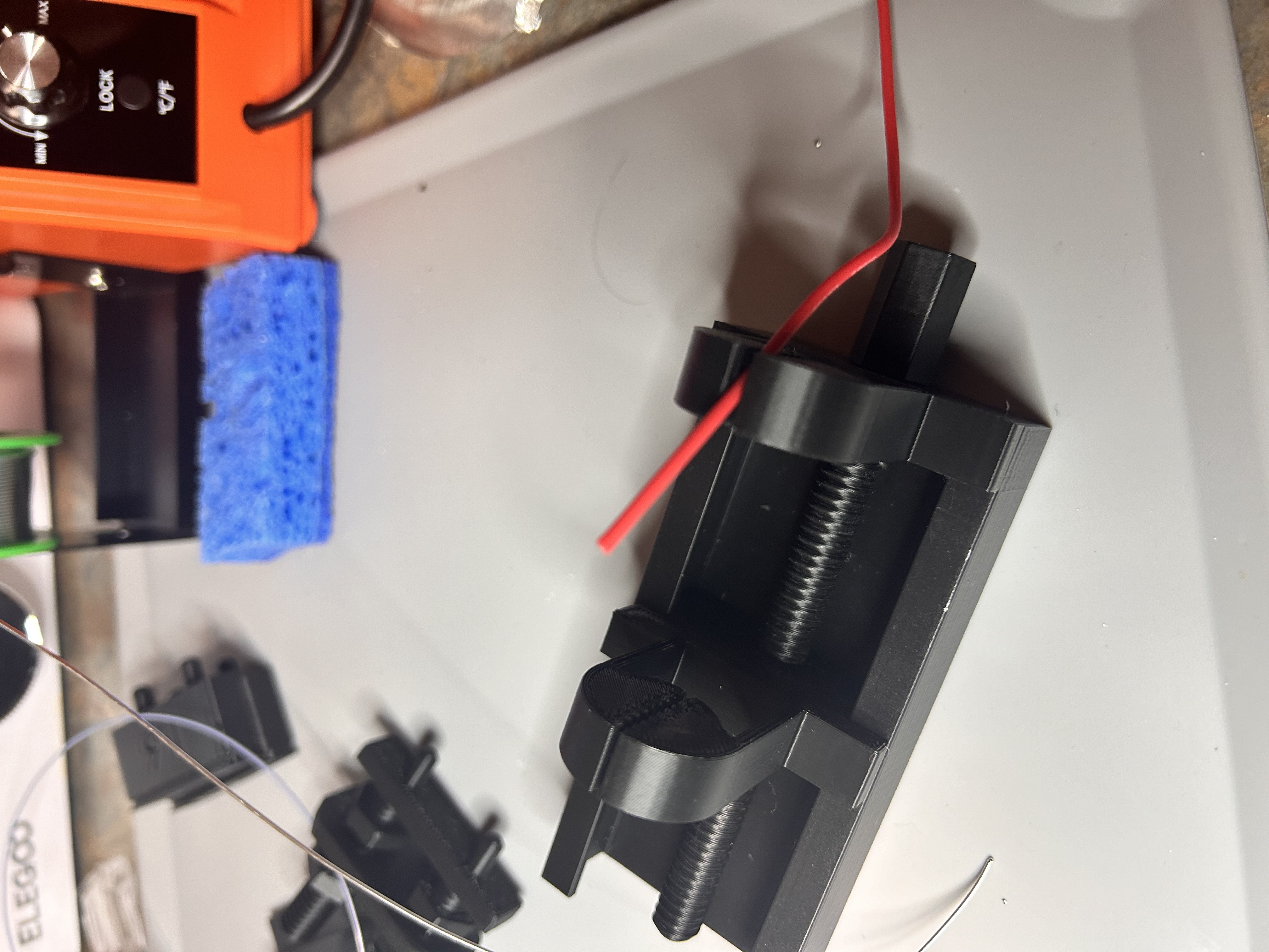 Miniatura 10 do modelo 3D Modular PCB vice