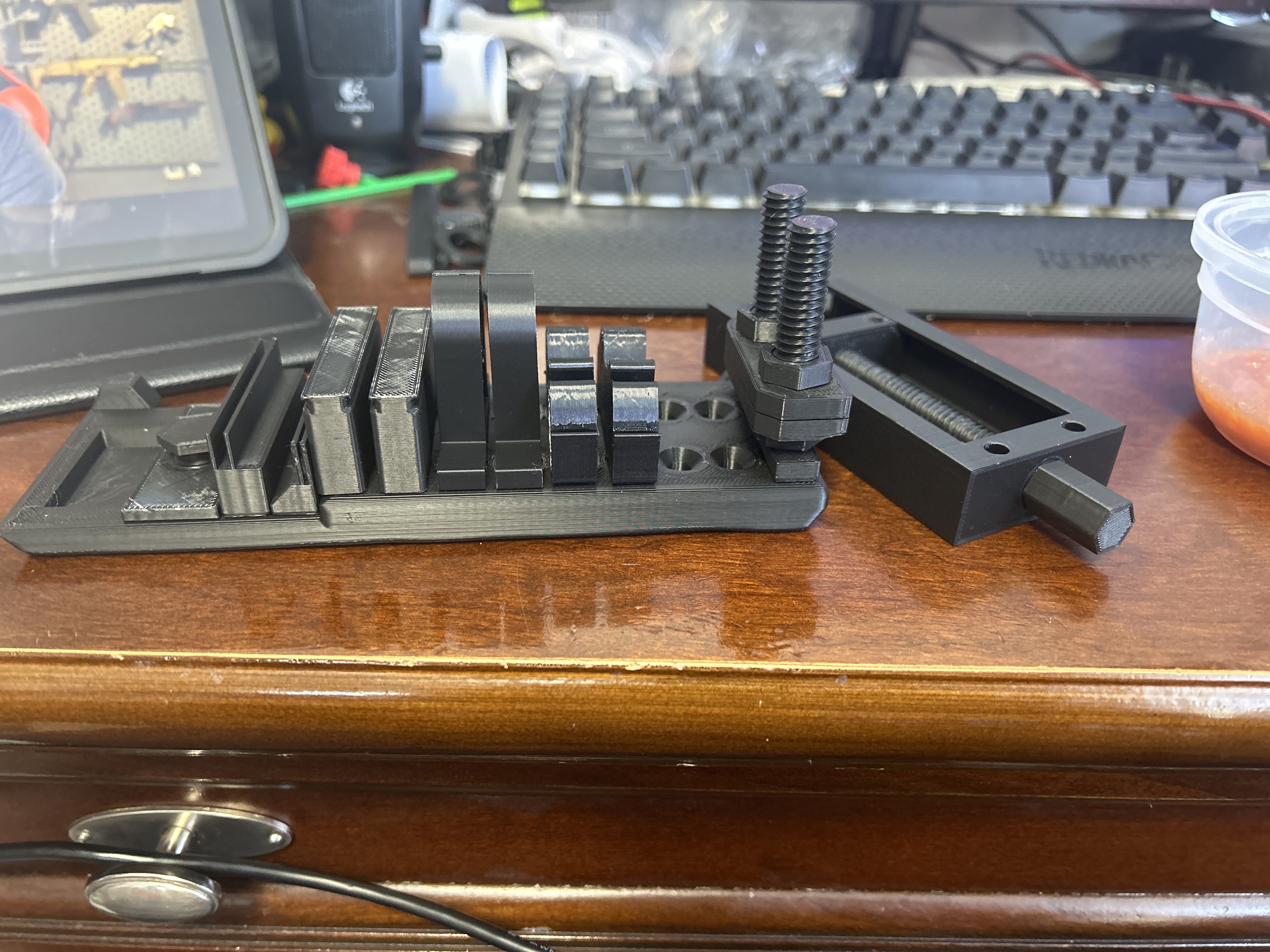 Modular PCB vice