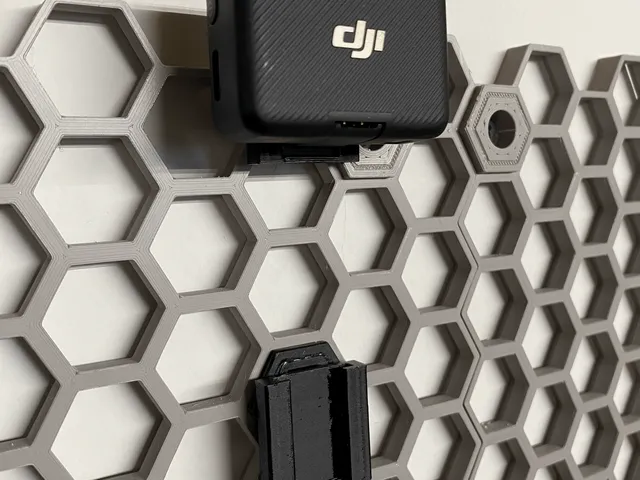 Cold Shoe Mount for HoneyComb Wall