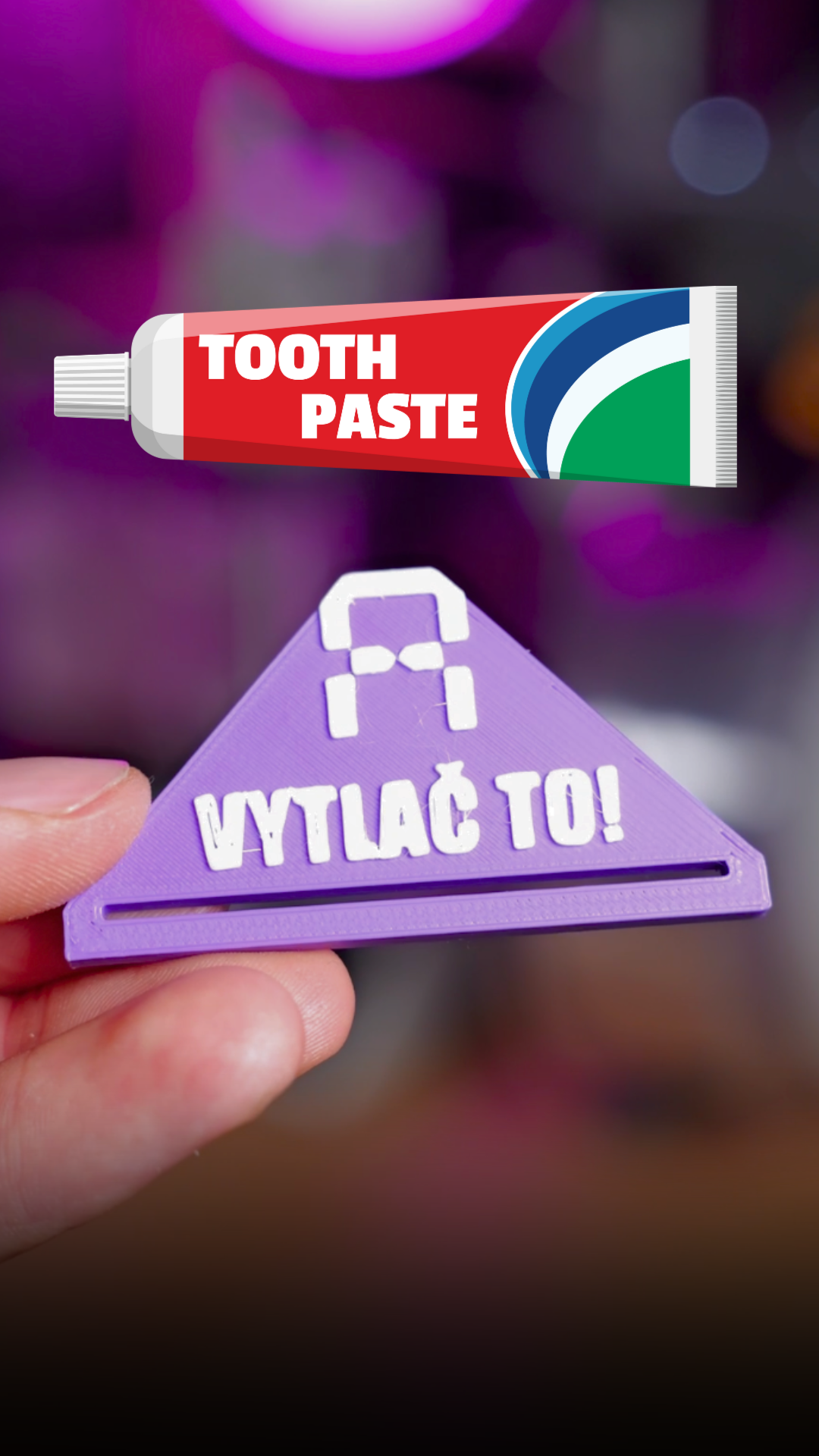 Teeth paste extruder
