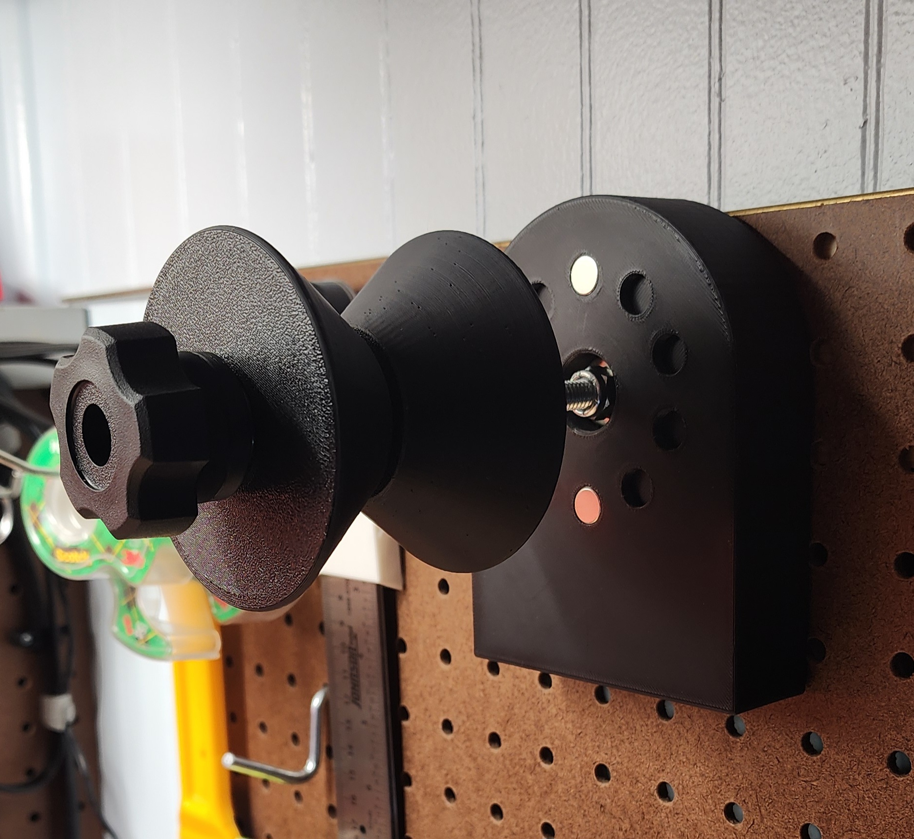 Magnetic Brake Spool Holder for Pegboard by Lance B | Download free STL ...