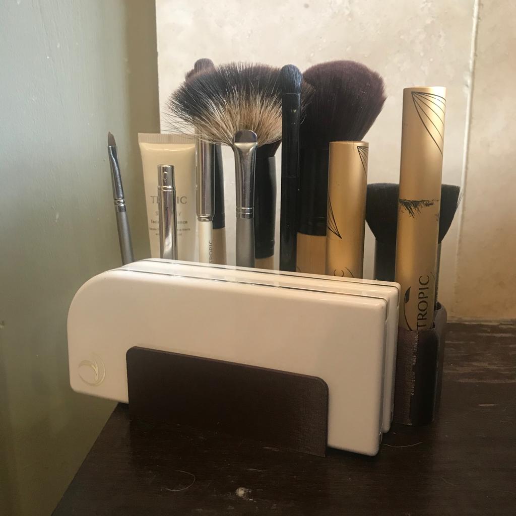 Makeup organiser