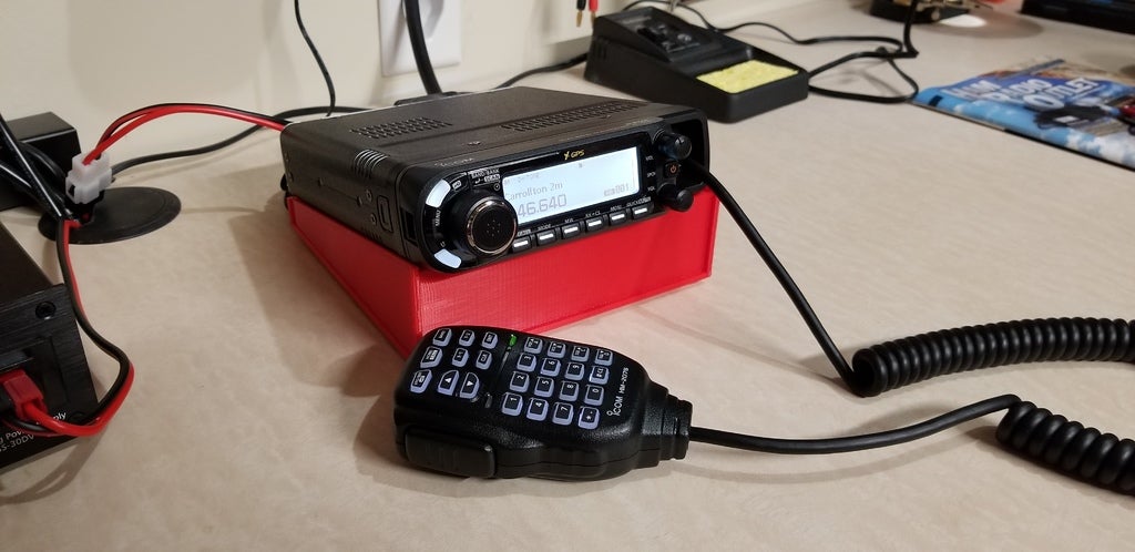 ICOM ID-4100A Mobile Dual-band Amateur Radio Desktop Stand
