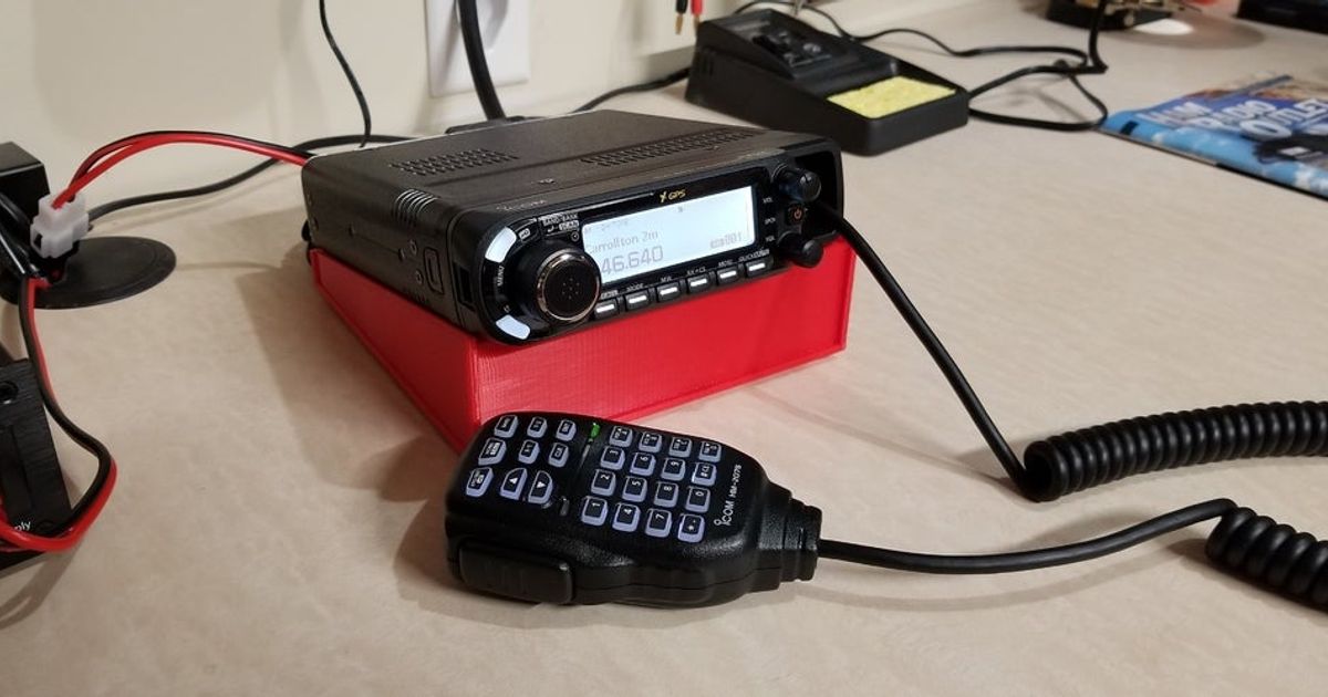 ID4100A Mobile Dualband Amateur Radio Desktop Stand by badbox29