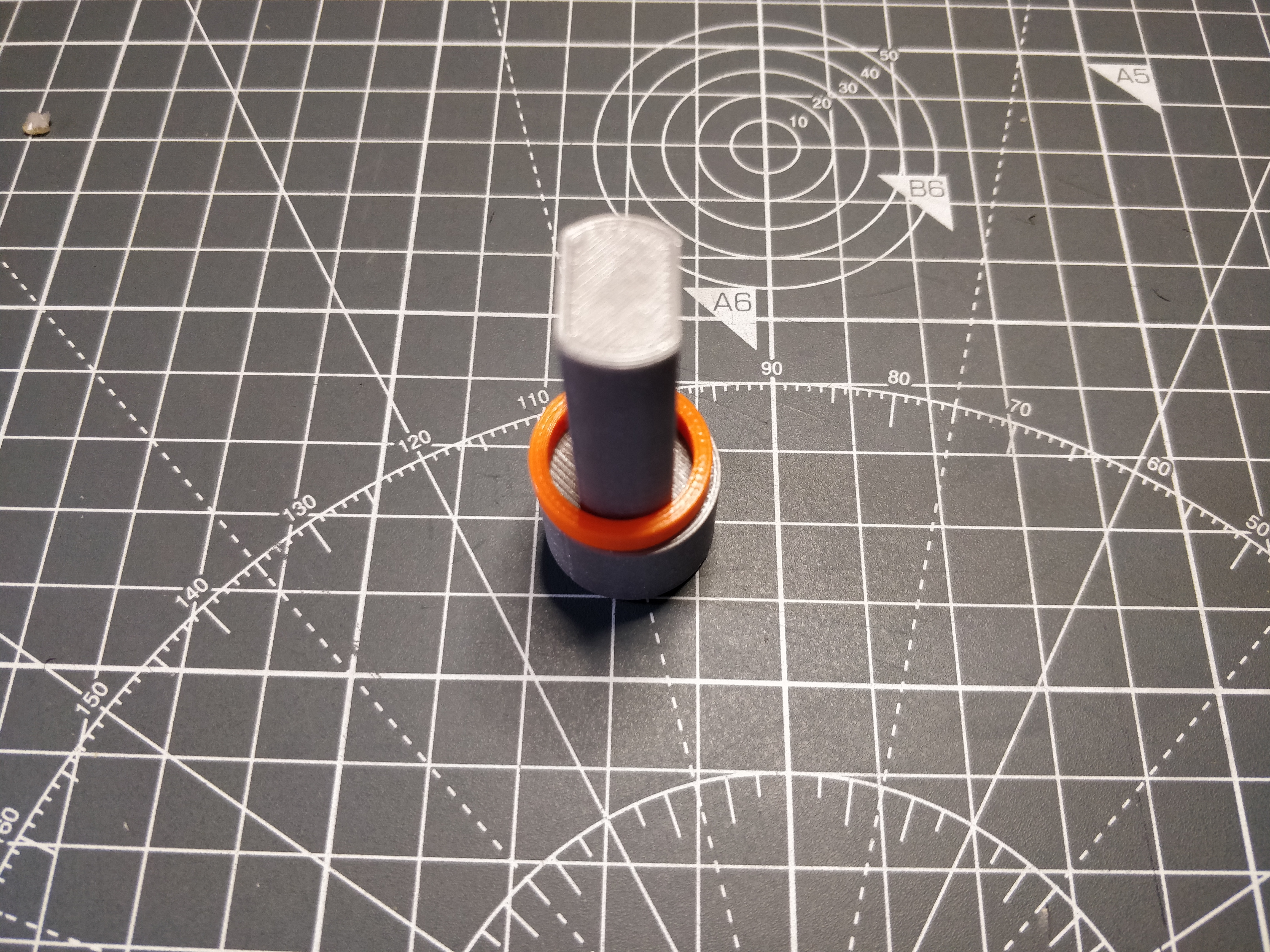 Miniatura 4 do modelo 3D Simple puzzle with a ring