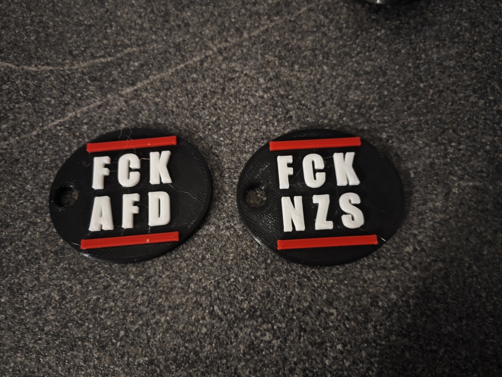 fck nzs fck afd schlüsselanhnger buttons und keksausstecher