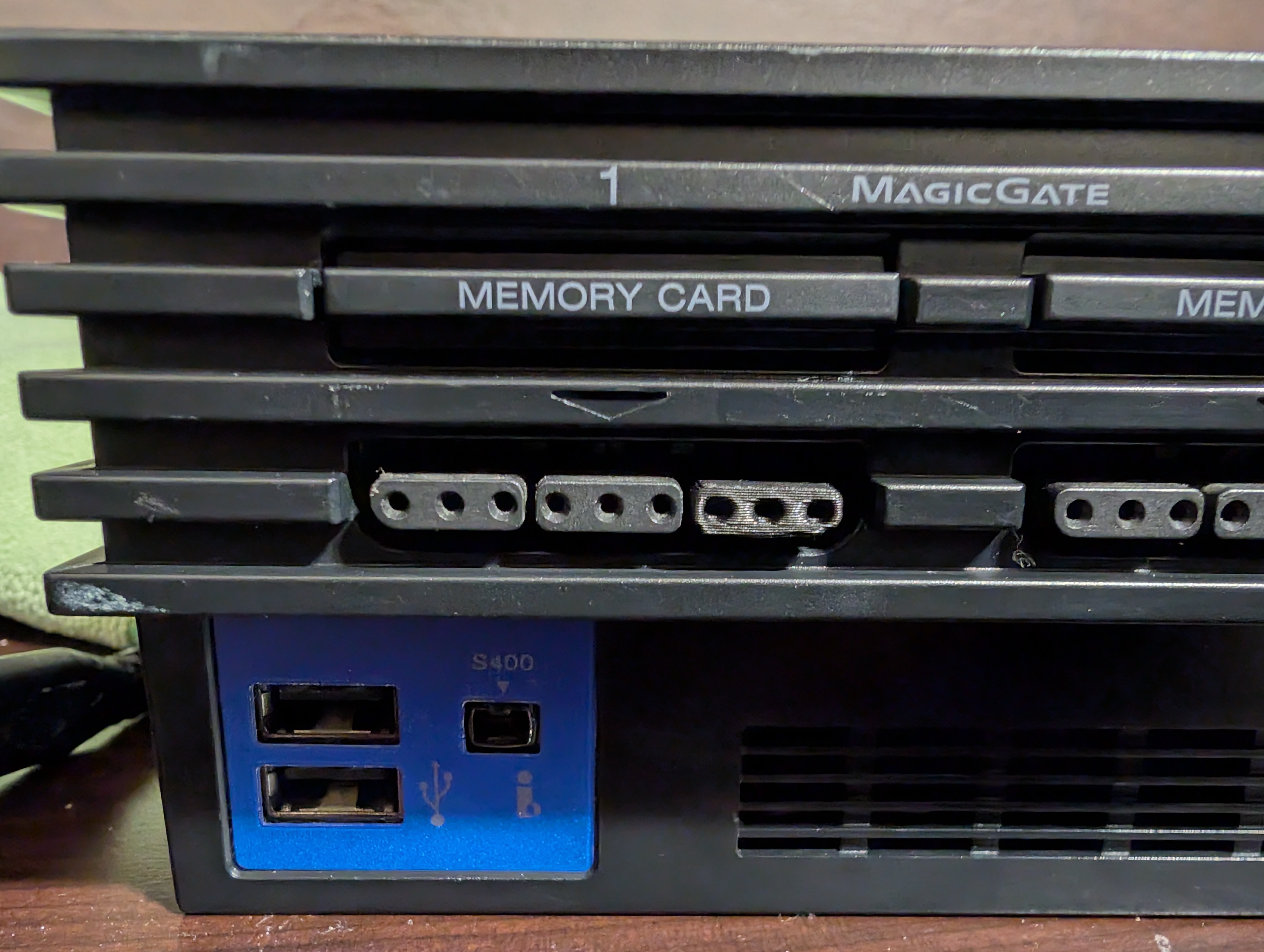 PlayStation/PS2 Controller Port Plastic Bits