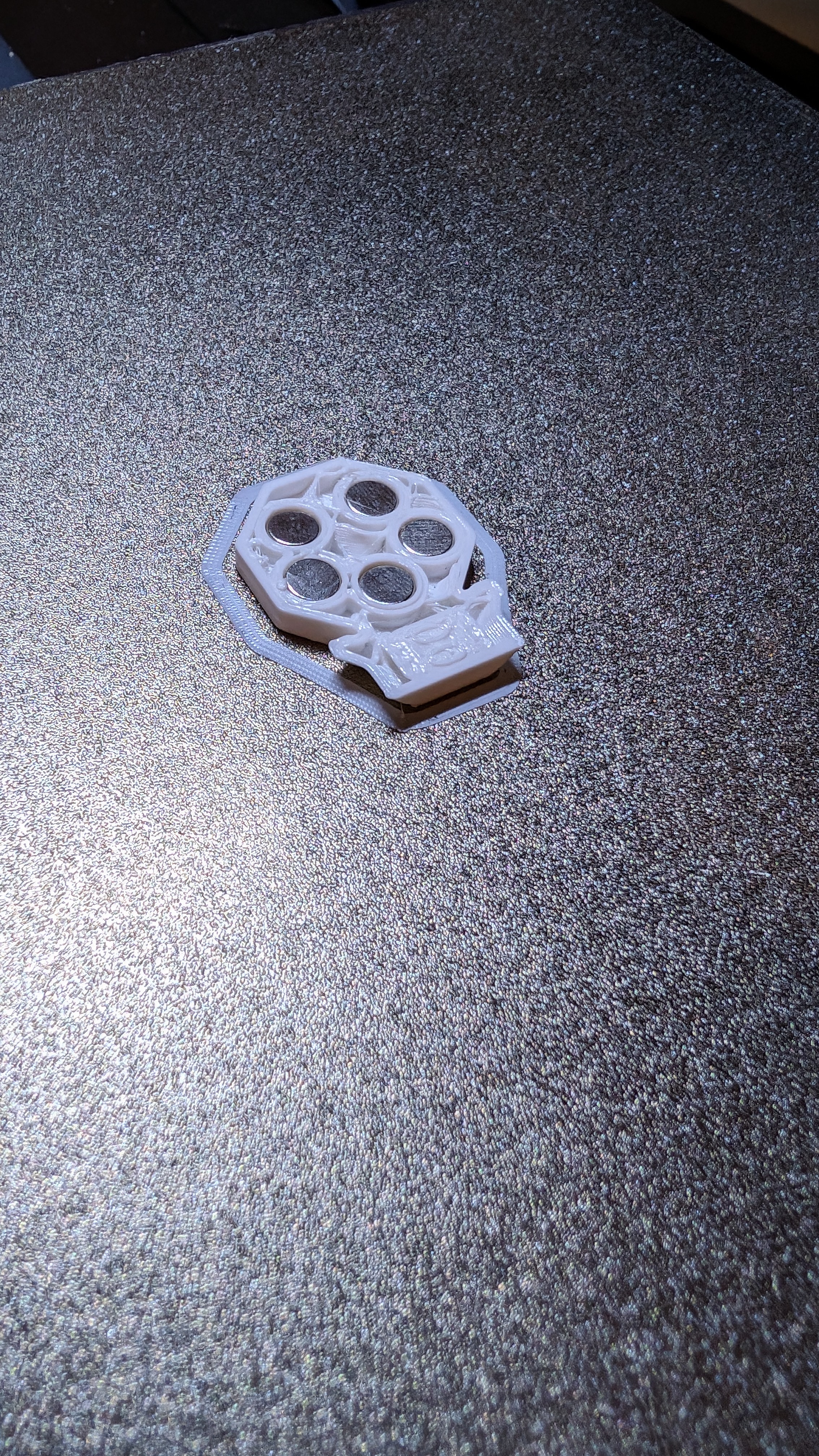 Miniatura 2 do modelo 3D Multiboard Magnetic Flashlight Holders