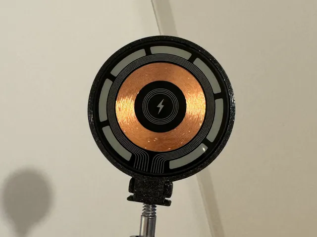 Magsafe tripod/hot shoe mount