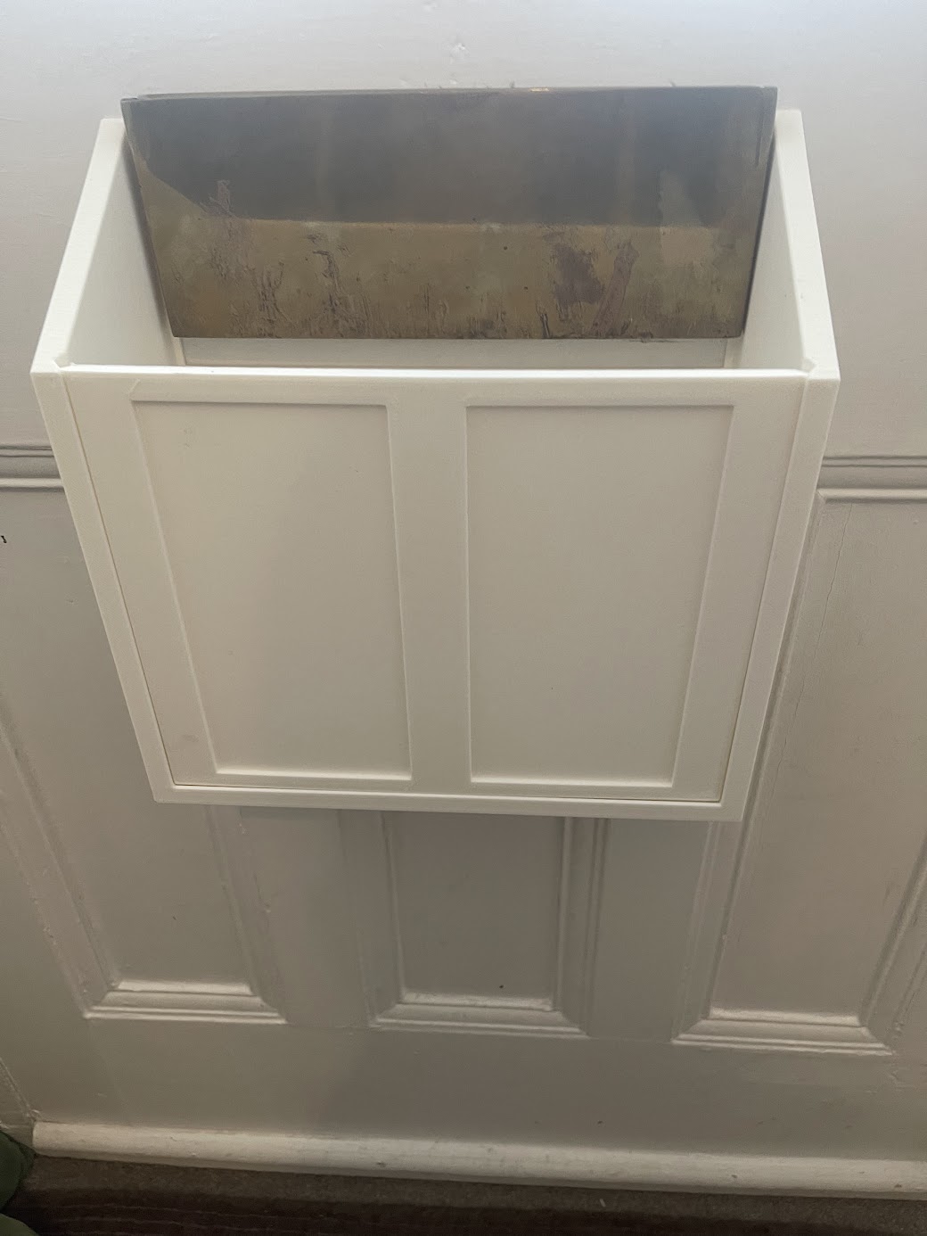Letter catcher