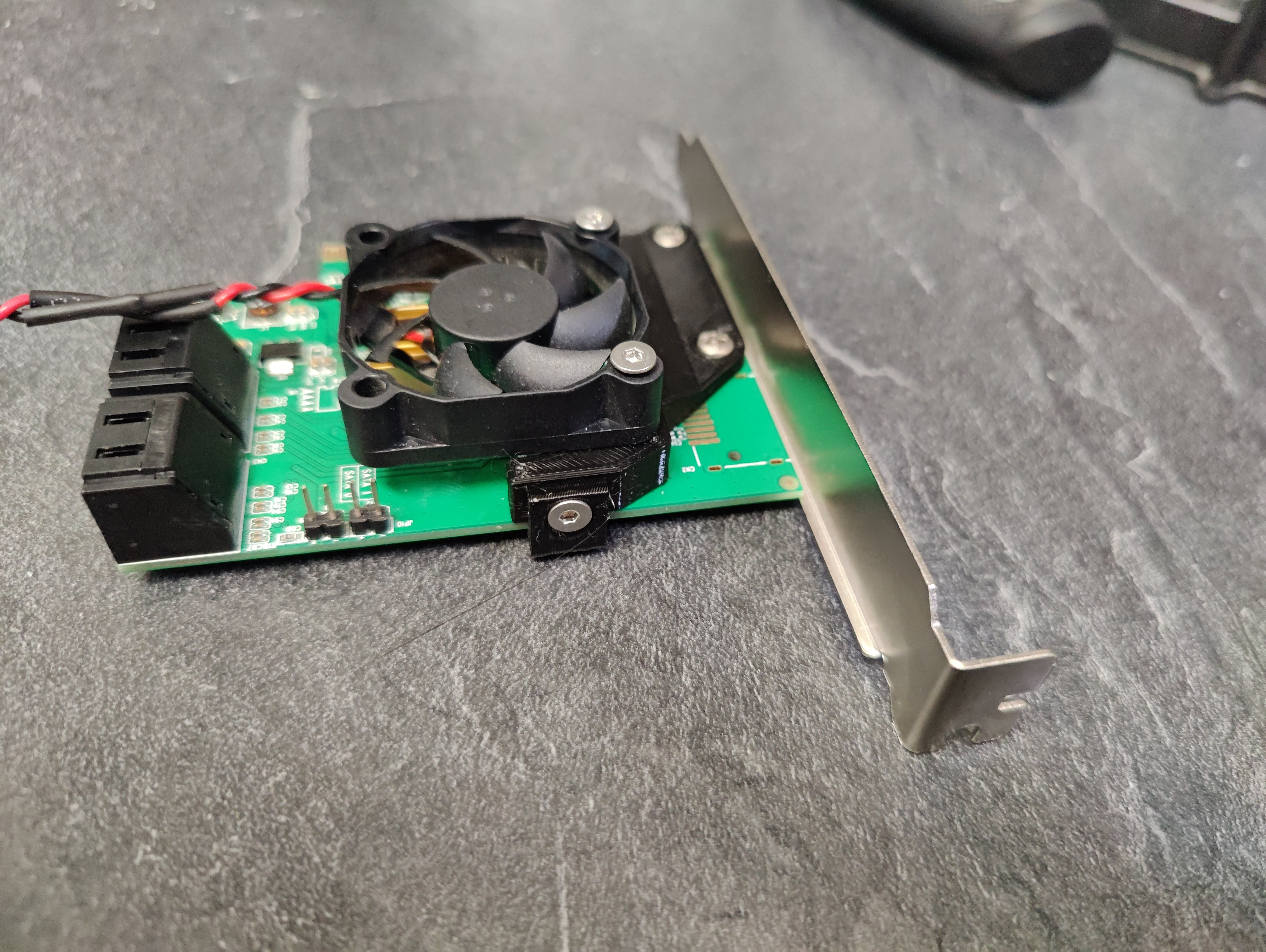 Delock 4 x SATA card fan mount (40mm)