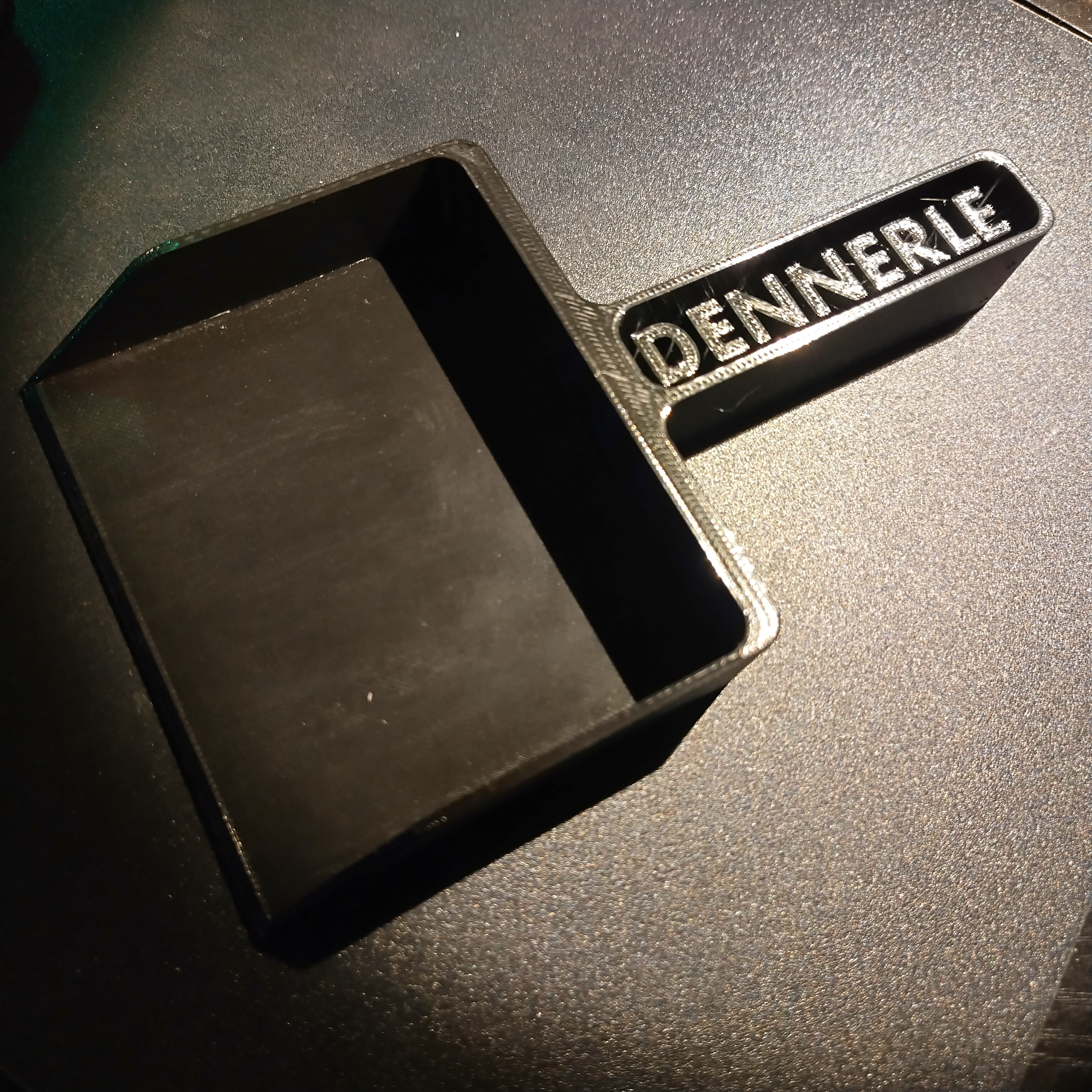 Dennerle dustpan