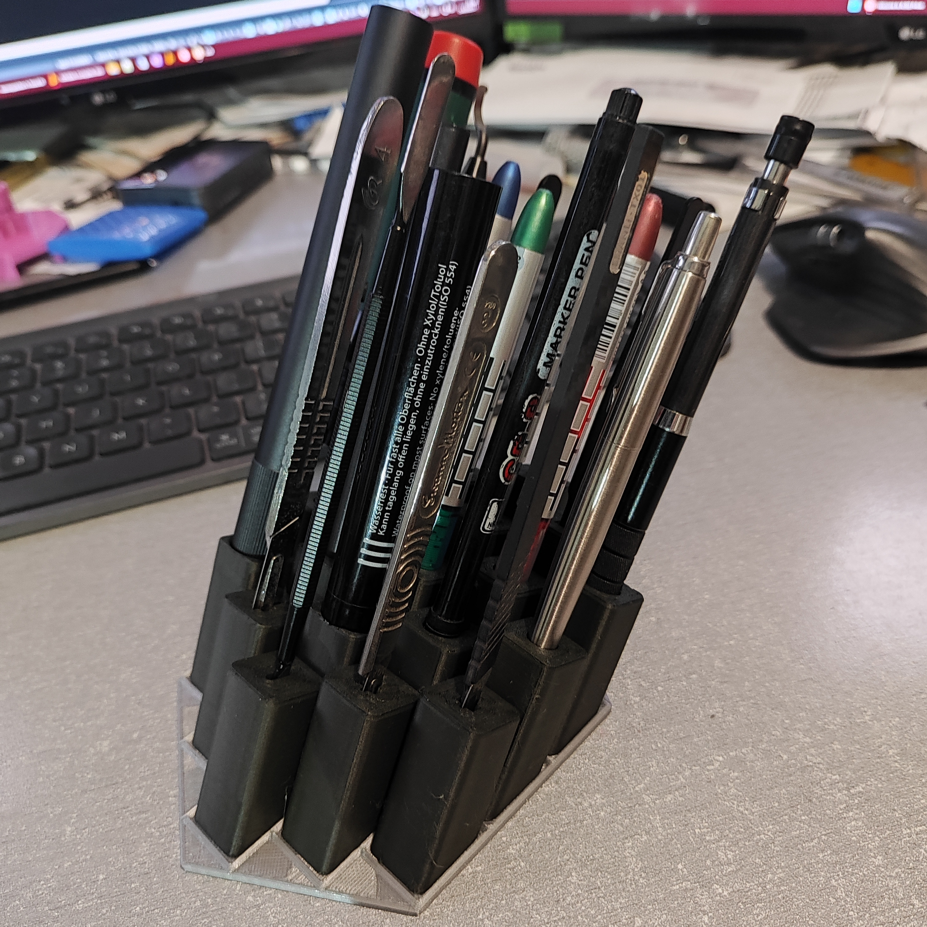 TiltGrid - Modular Desk Organizer