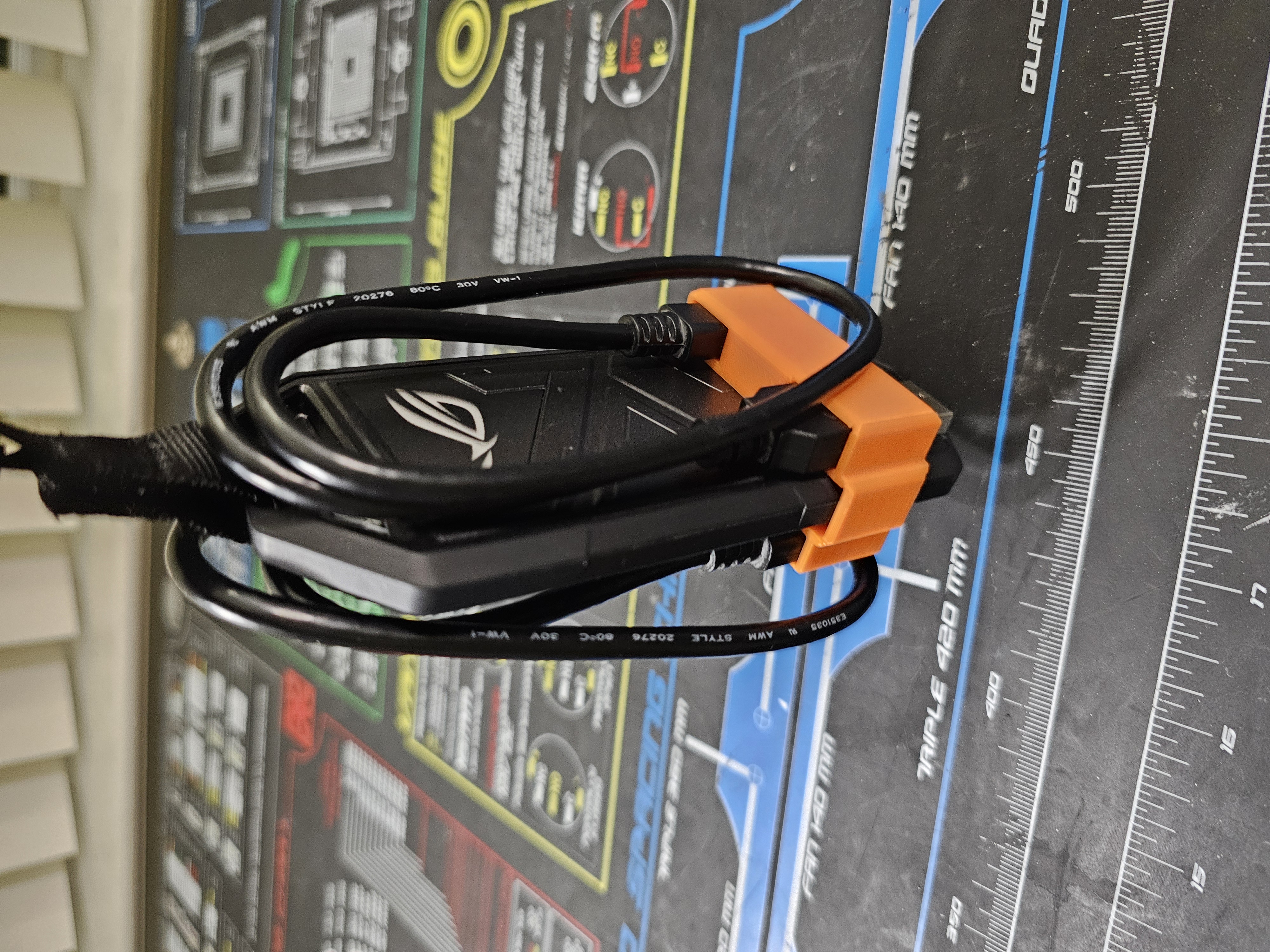 Asus Arion Cable and Key/Pin Holder