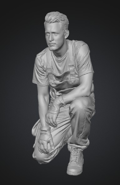 Klečící dělník - kneeling worker