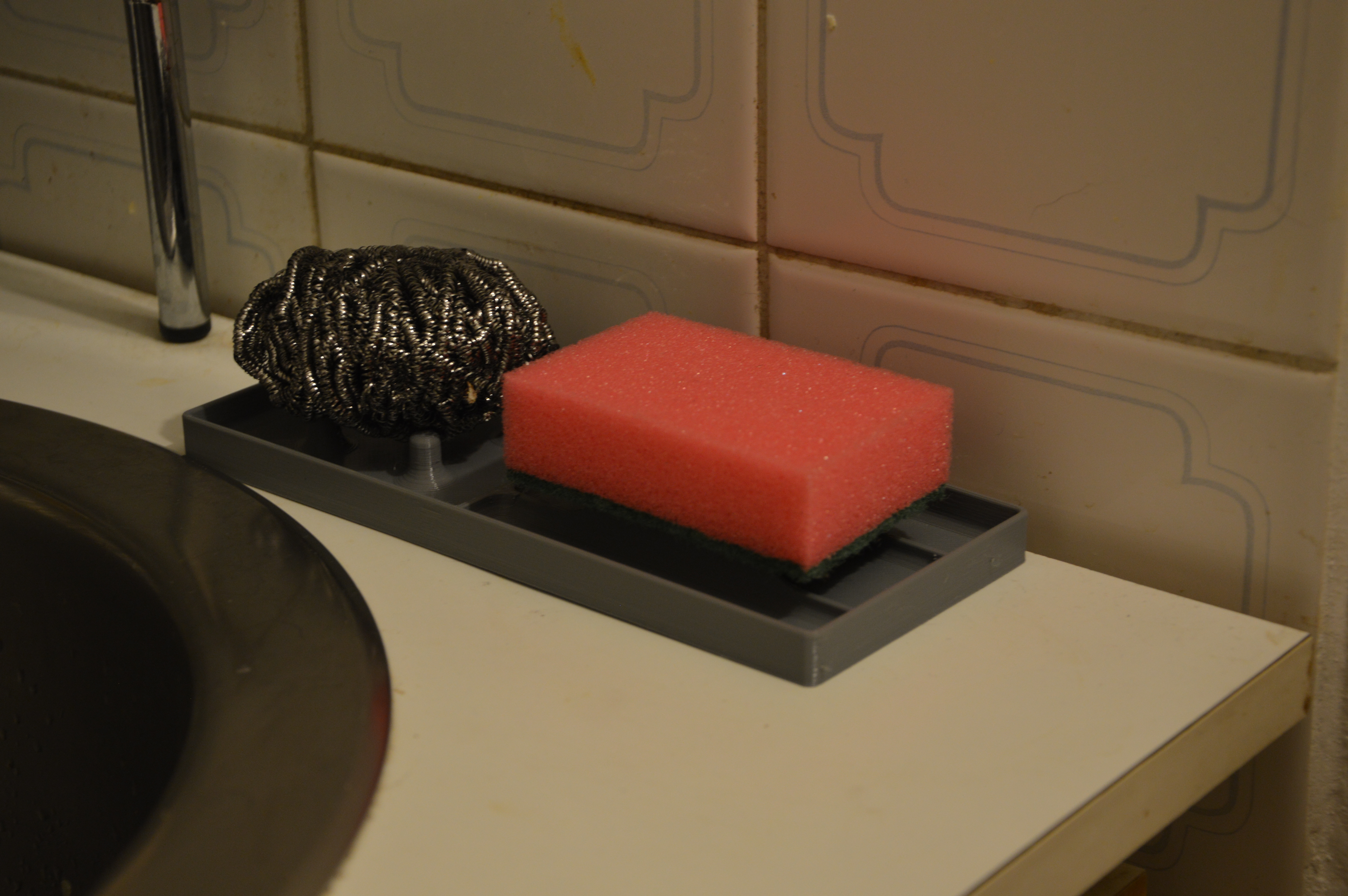 Dish sponge holder