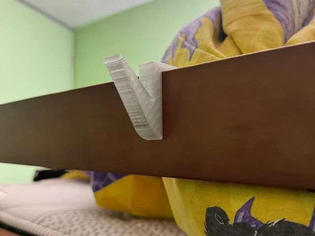 Double decker bed hook