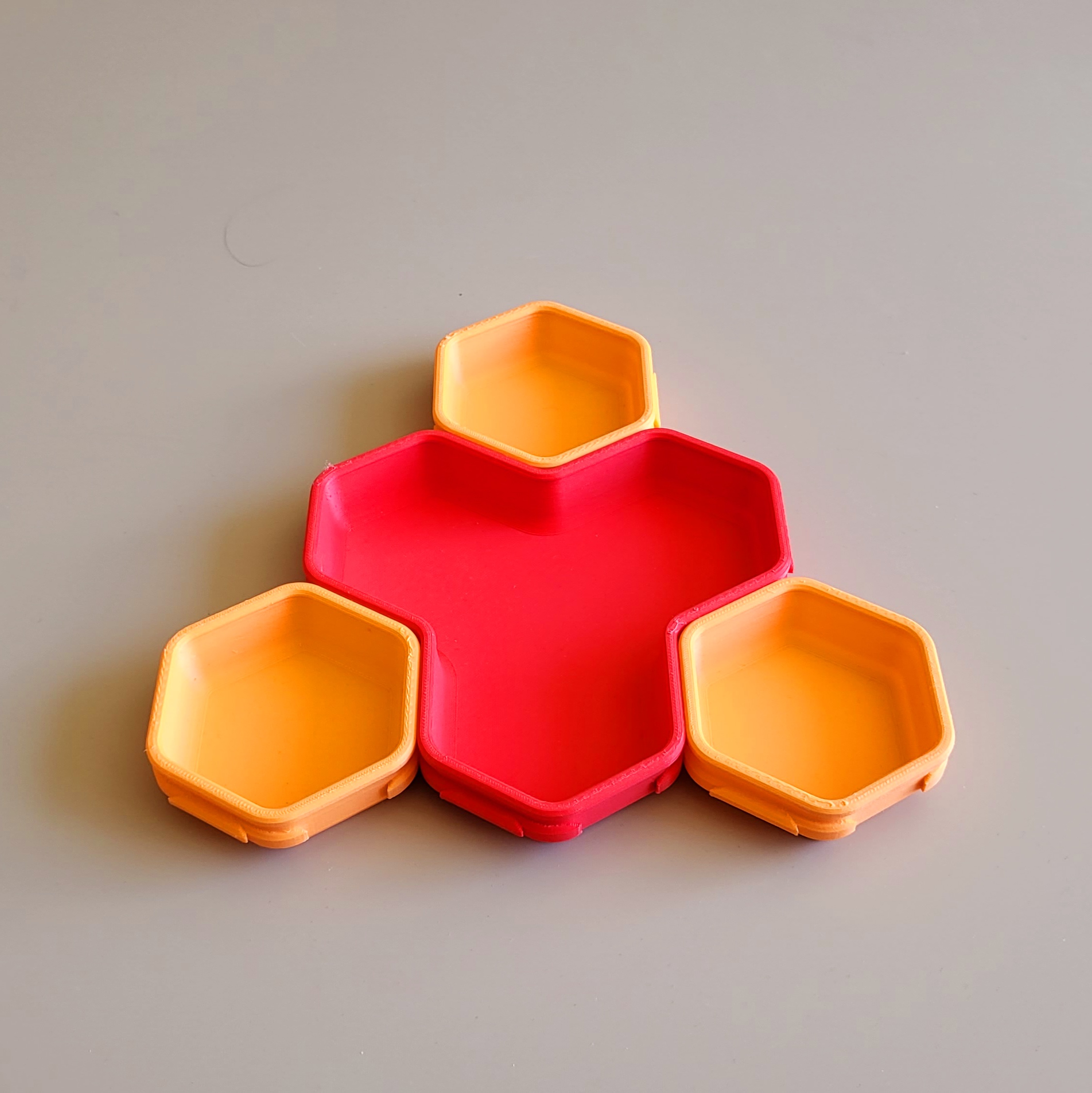 Miniatura 6 do modelo 3D Interlocking Sorting Cups (Hex Shape) - Version 2
