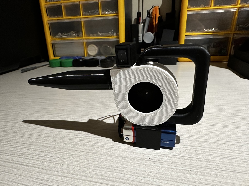 Miniatura 8 do modelo 3D Mini Leaf Blower -Fixed Battery + Switch Box