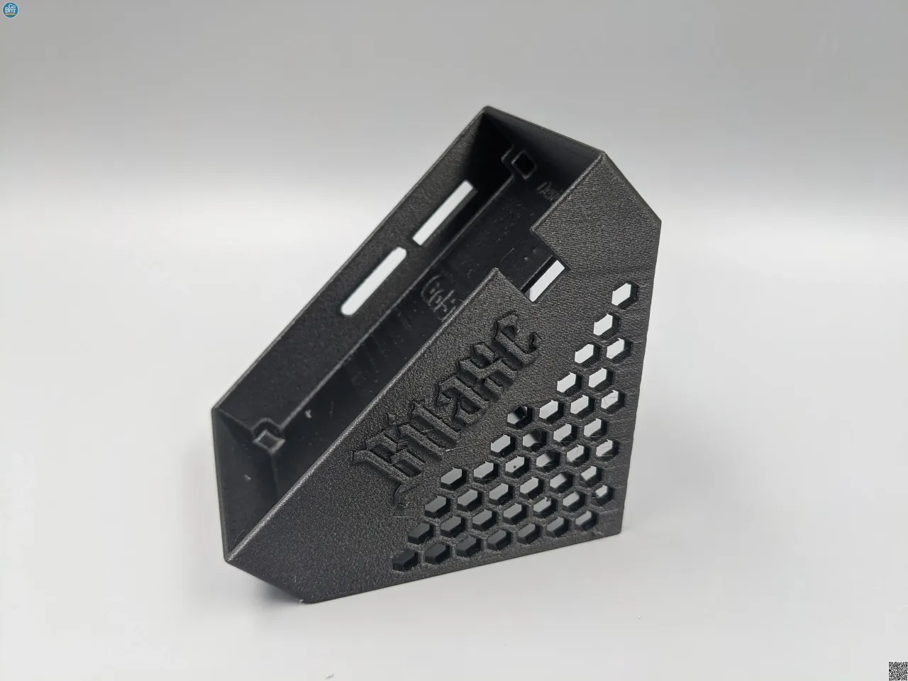Universal Bitaxe Stand by Go Brrr | Download free STL model ...