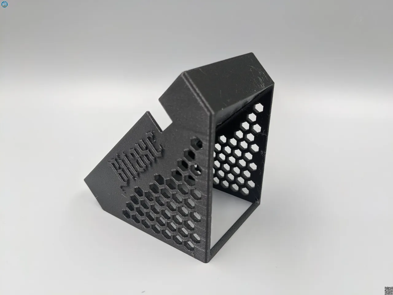 Universal Bitaxe Stand by Go Brrr | Download free STL model ...