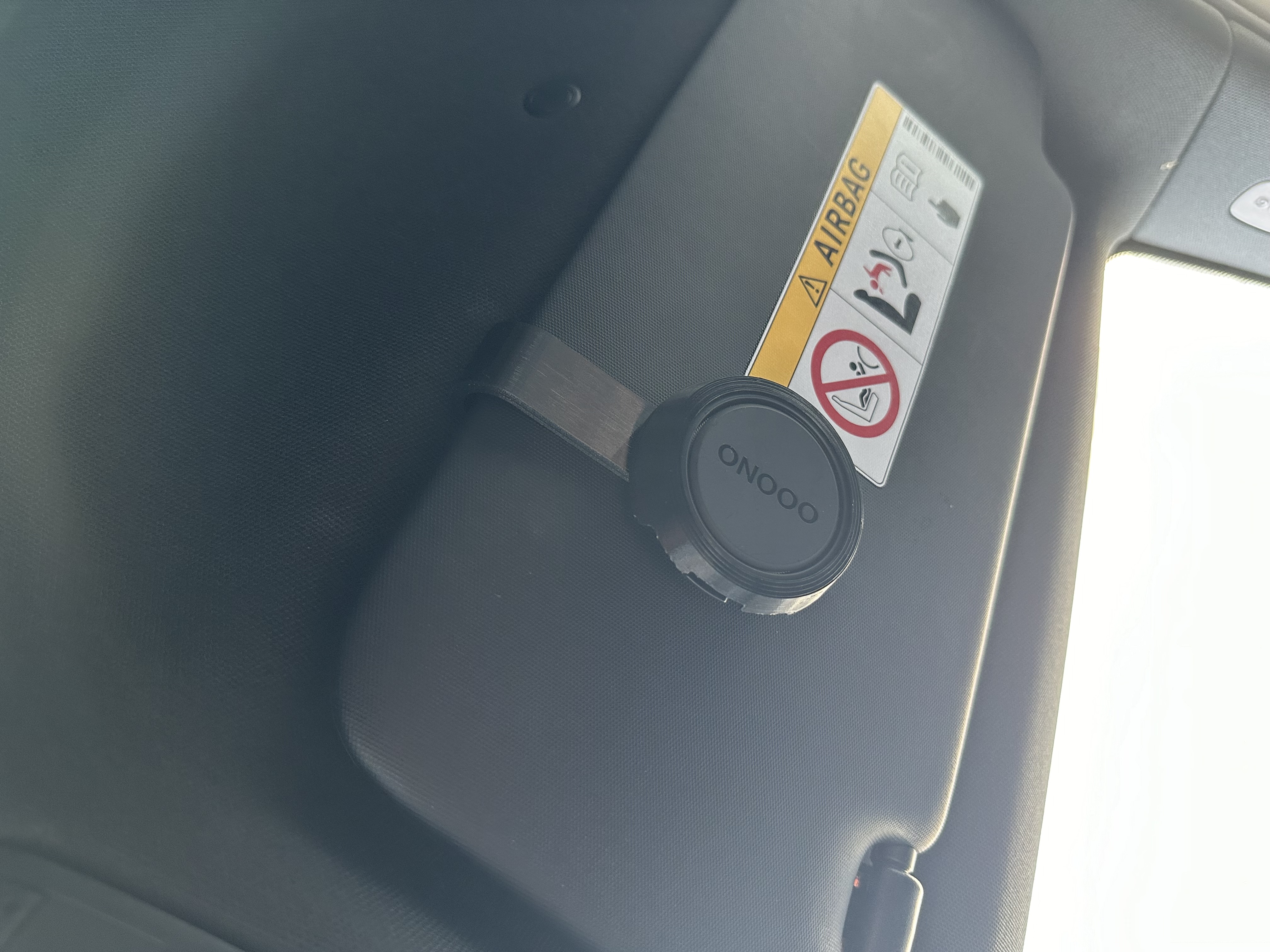 OOONO CO-DRIVER NO2 Sunvisor Clip