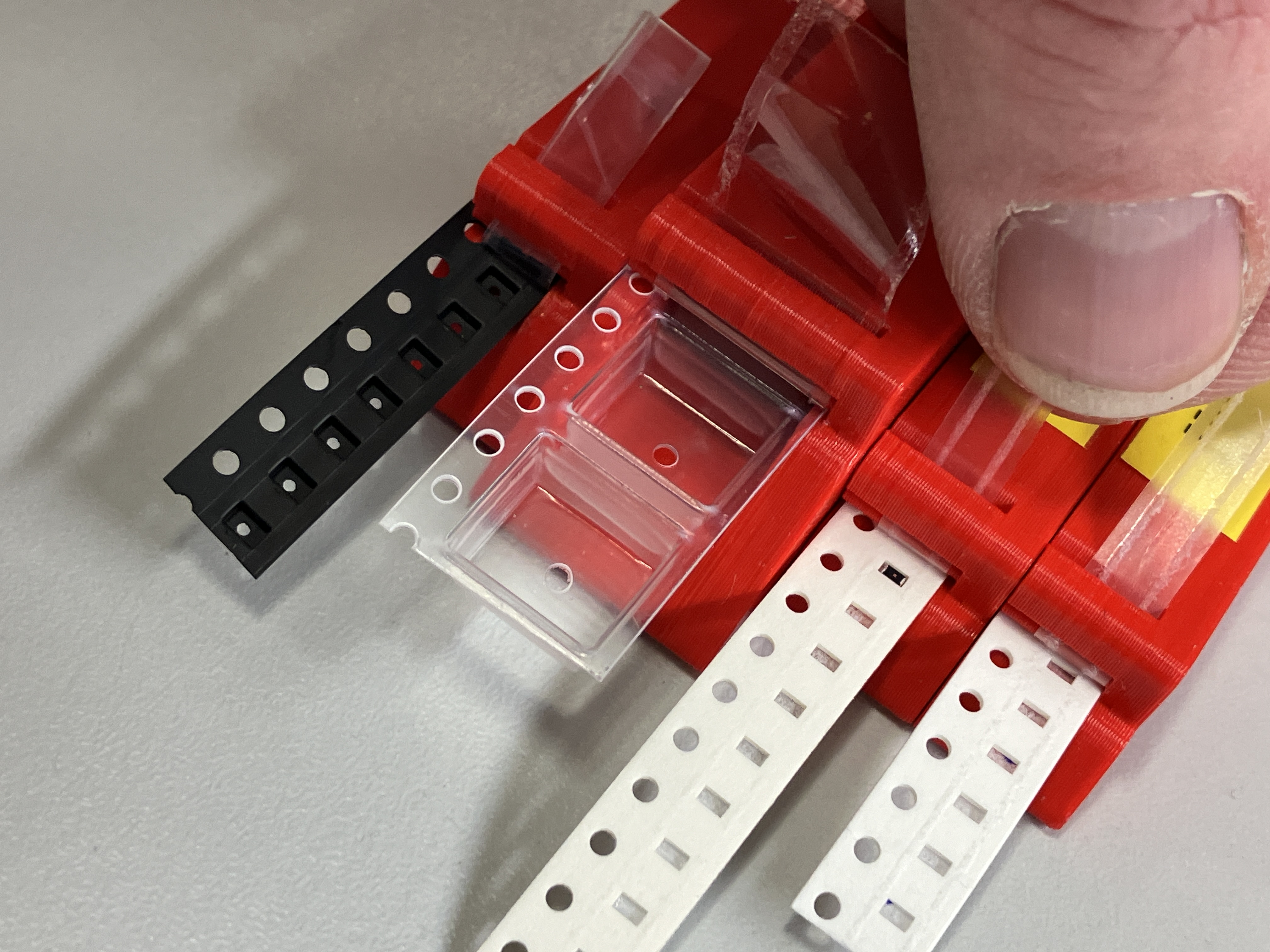 SMD tape dispenser (parametric) by Gunter Download free STL model