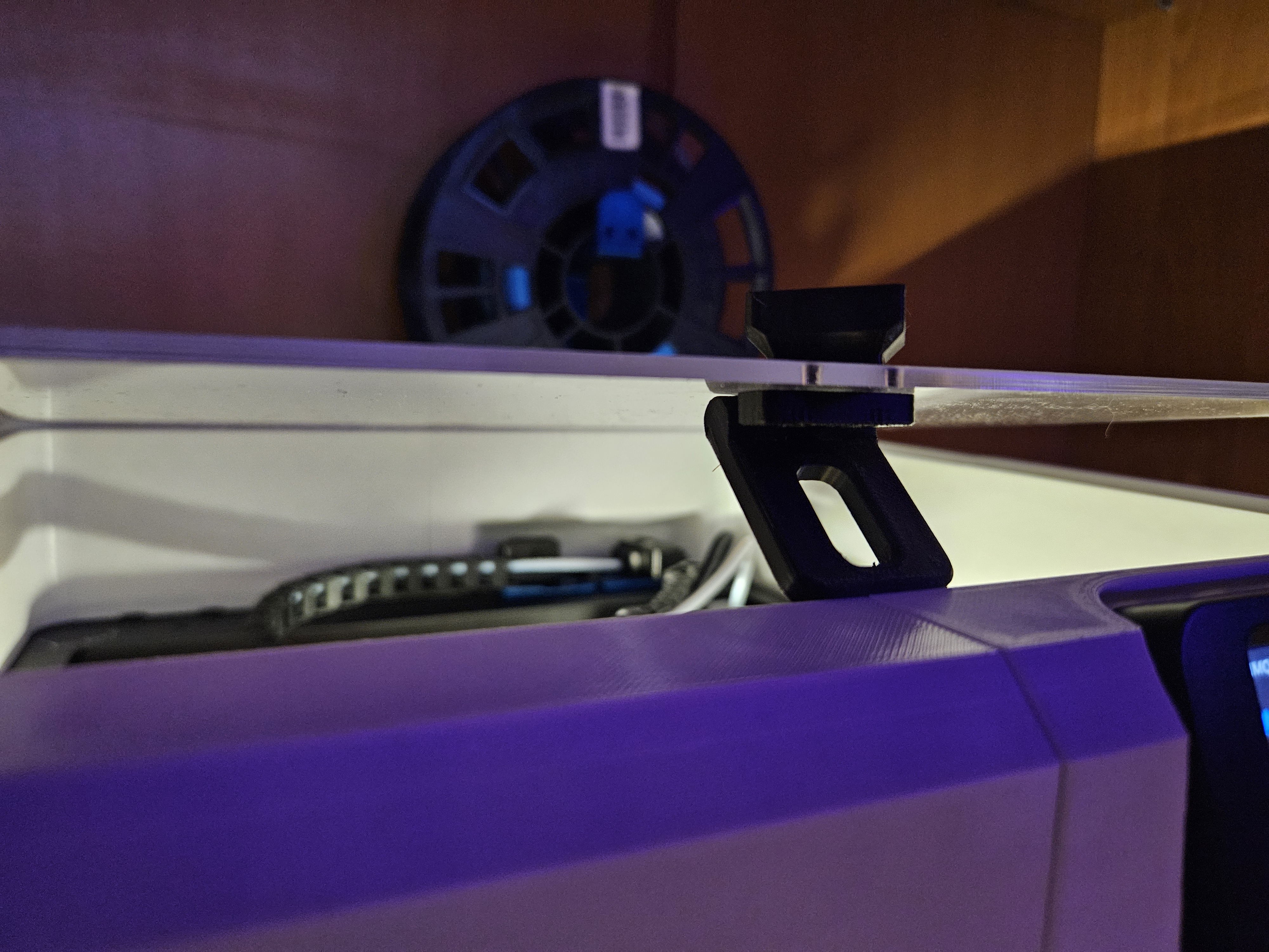 Lid hinge for Flashforge AD5m / Петля-держатель верхней крышки для Flashforge AD5m