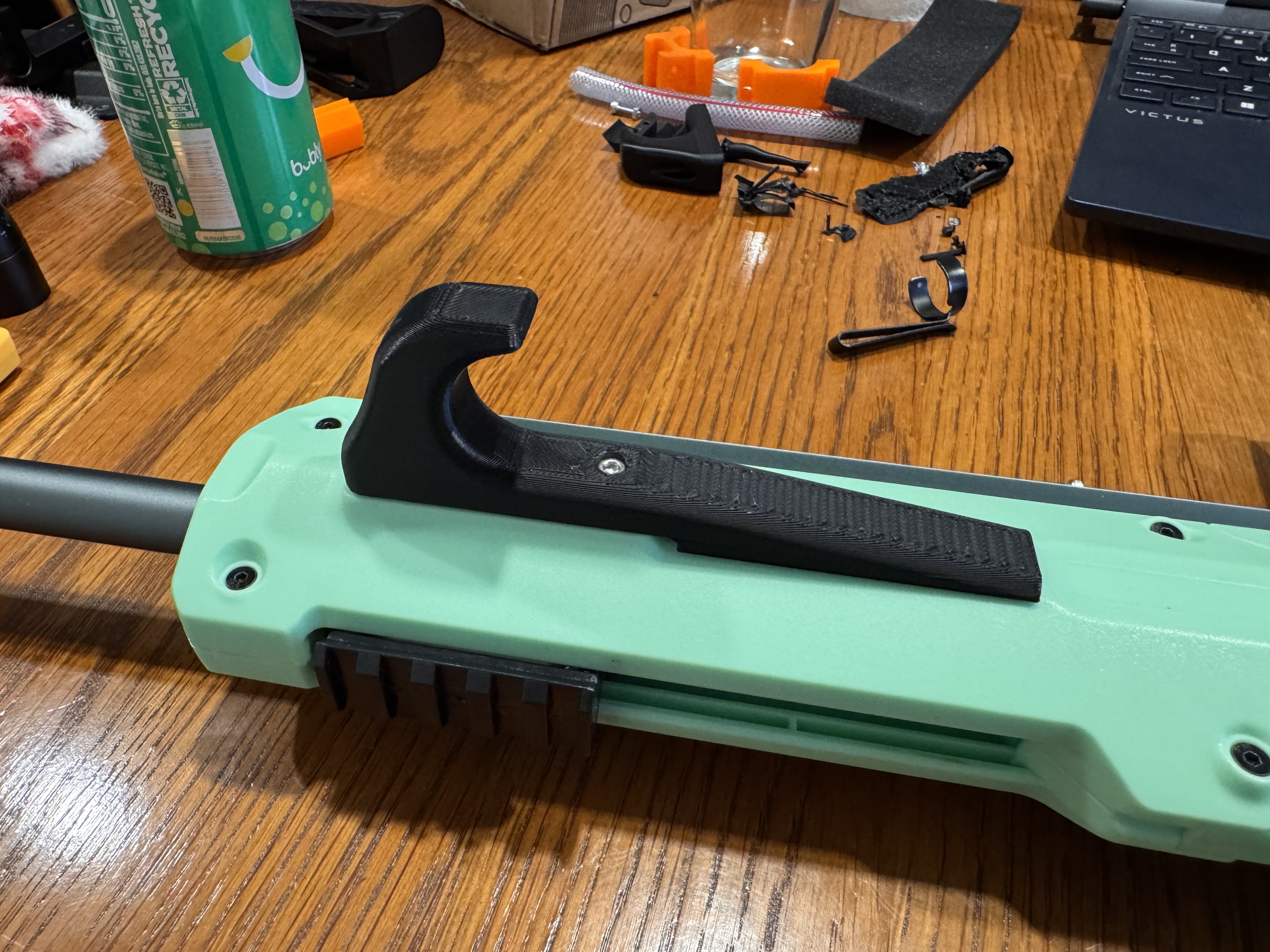 Worker Seagull Thumb Rest - Side Rail