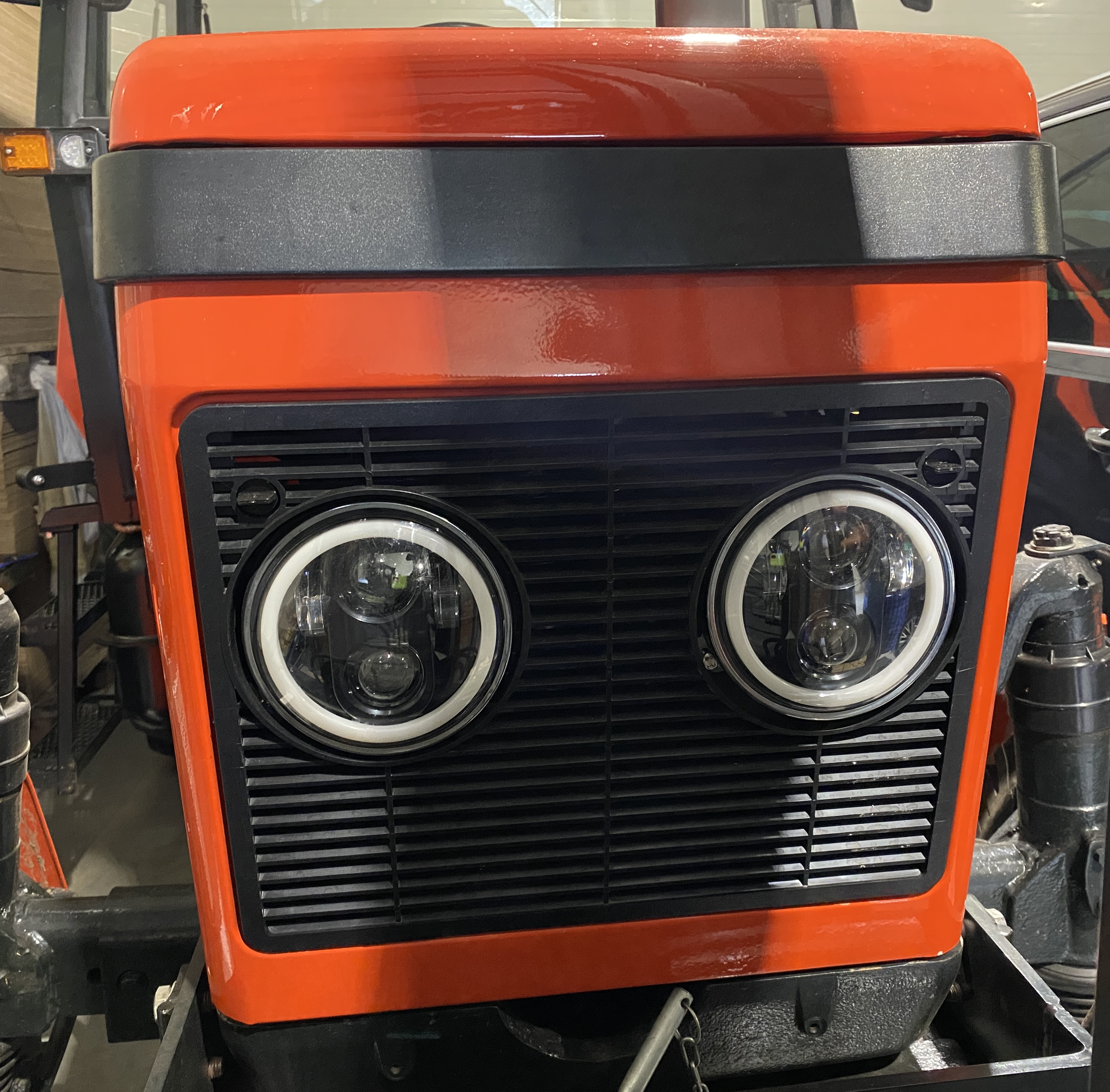 Zetor - redukce LED světel