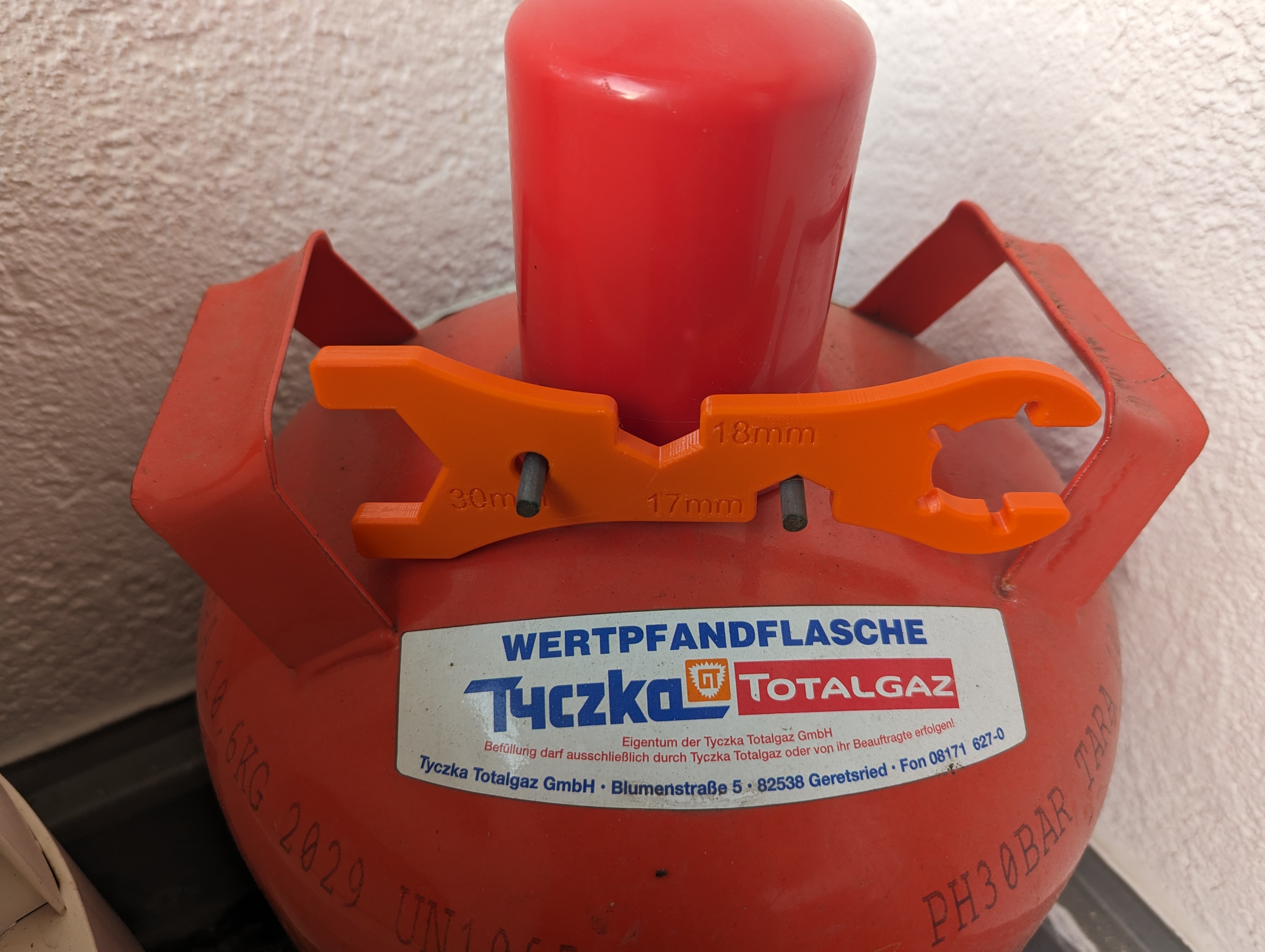 Gas Bottle / Cylinder / Regulator Spanner / Key -- Gasflaschenschlüssel