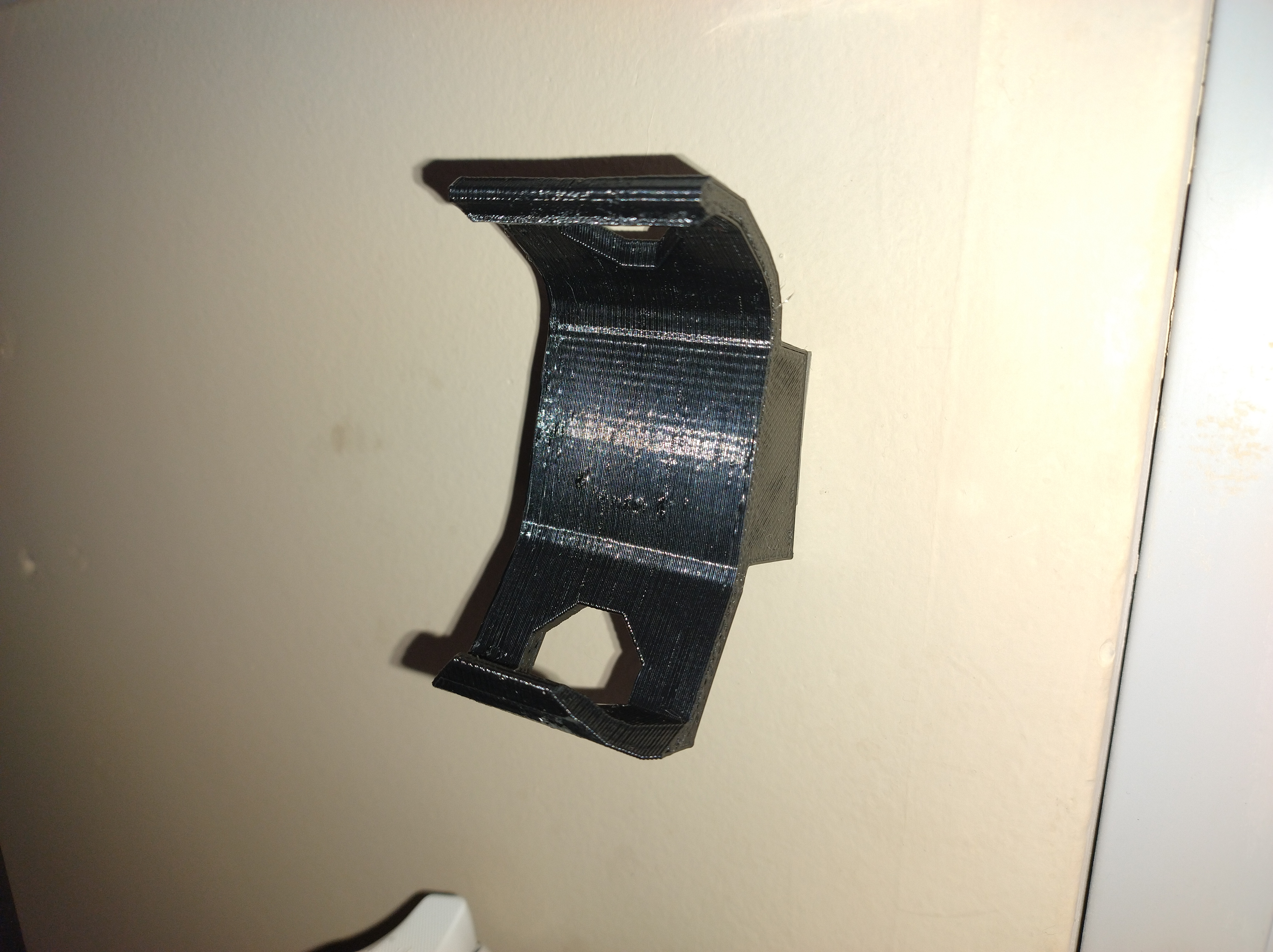 Miniatura 2 do modelo 3D Tape Wall Mount Ps5 Dualsense controller