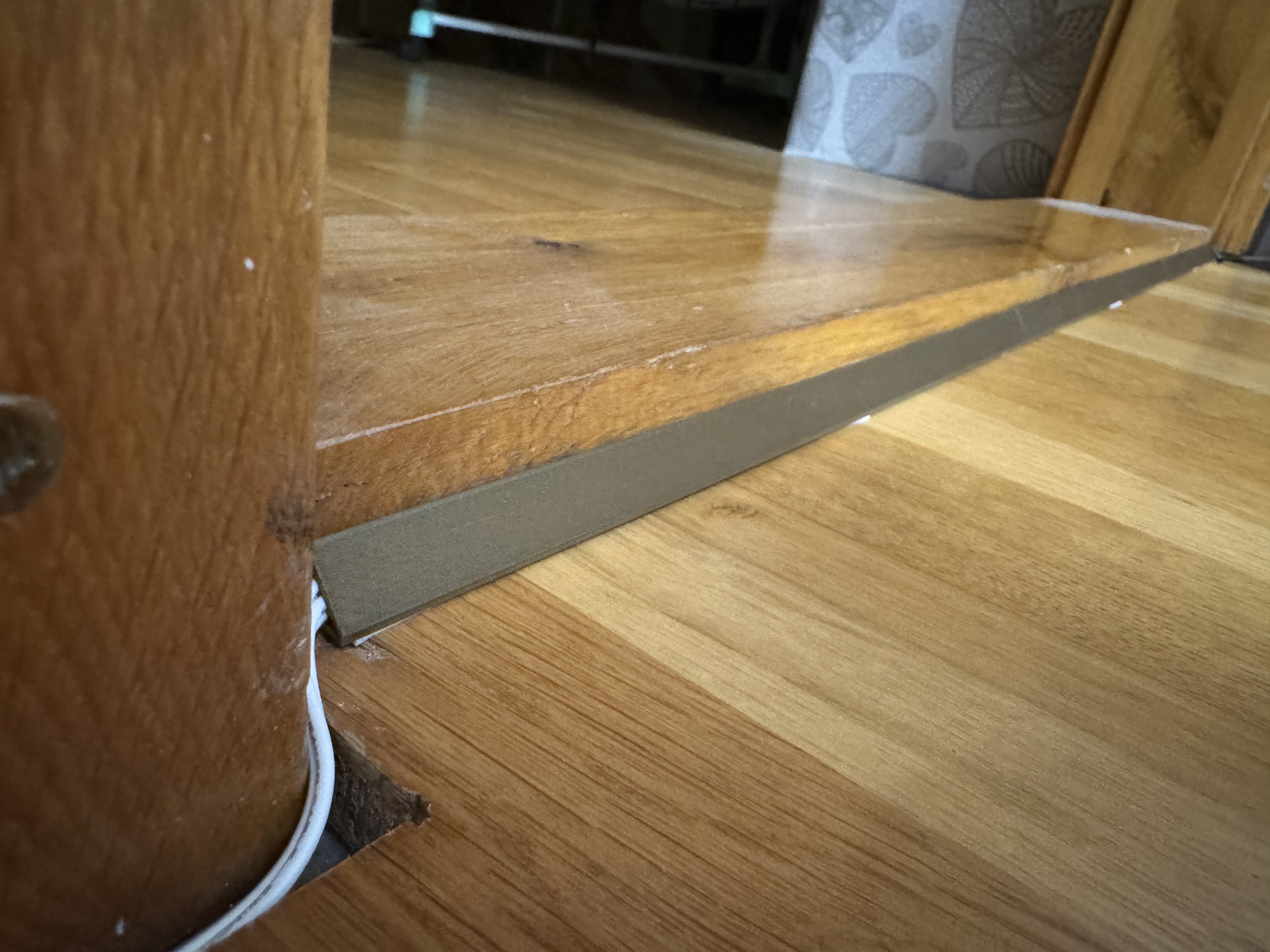 Cover rail for cables