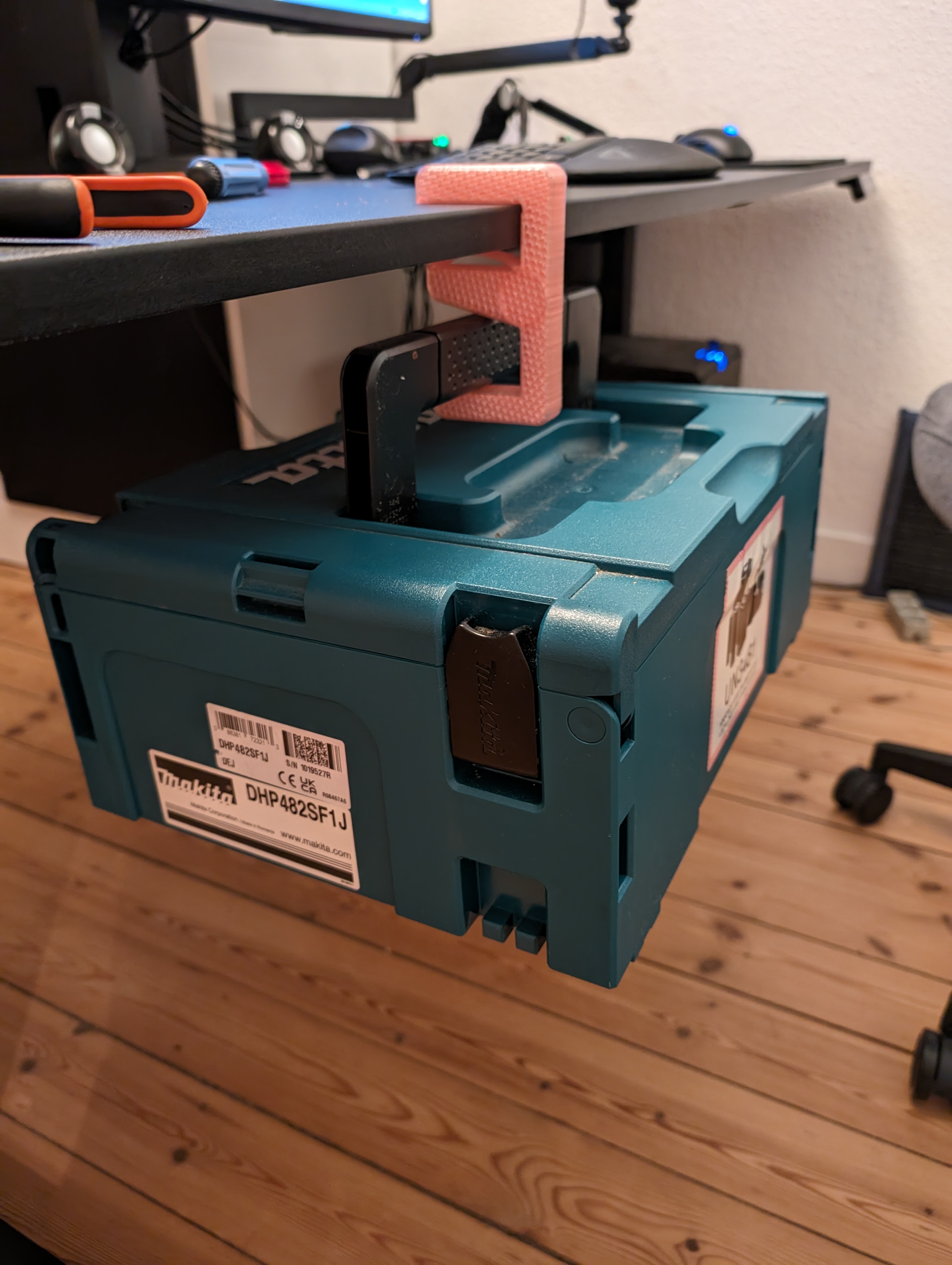 DeskHook - smaller — thumbnail 3