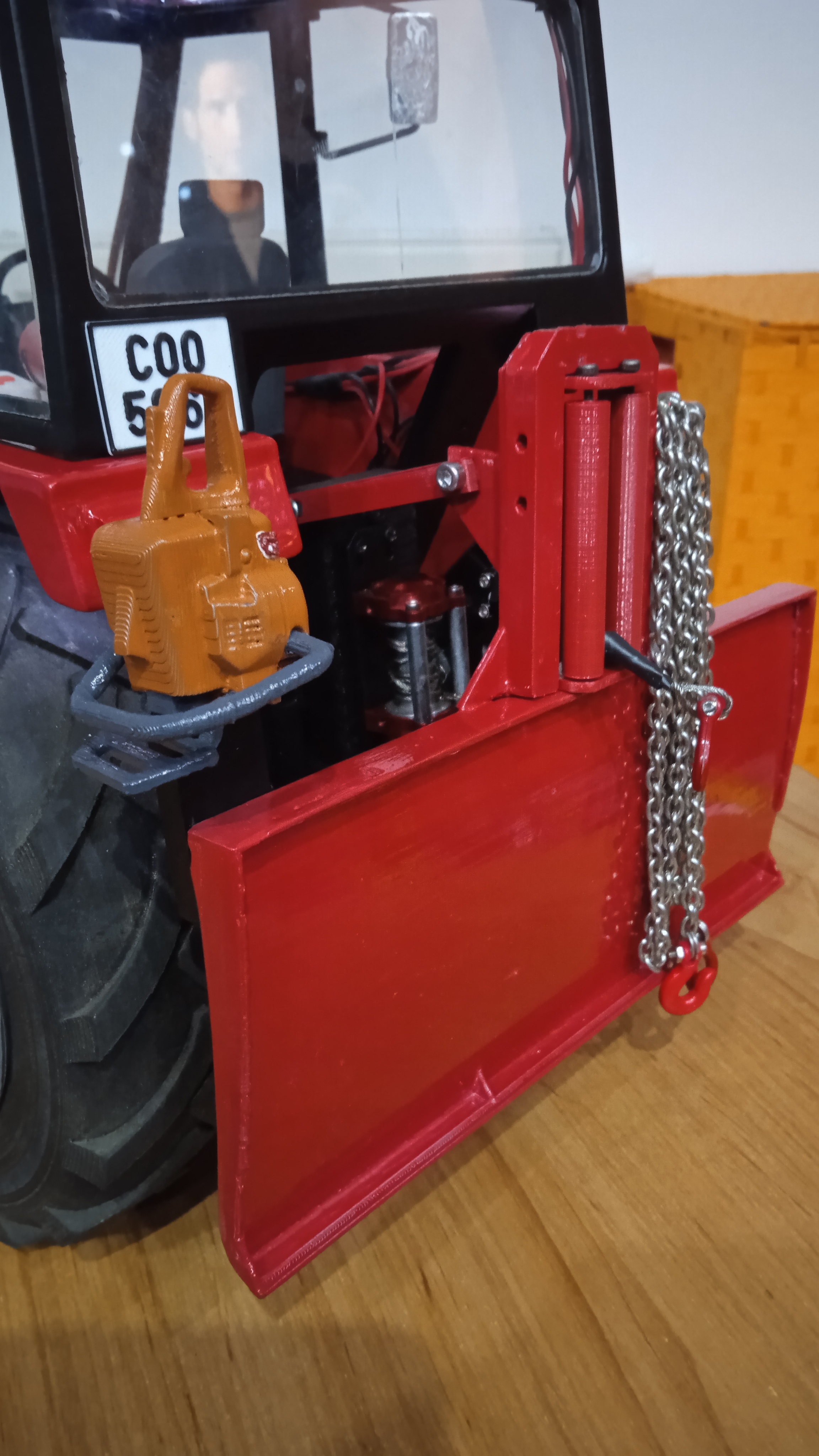 Zadní rampovač RC Zetor 7745