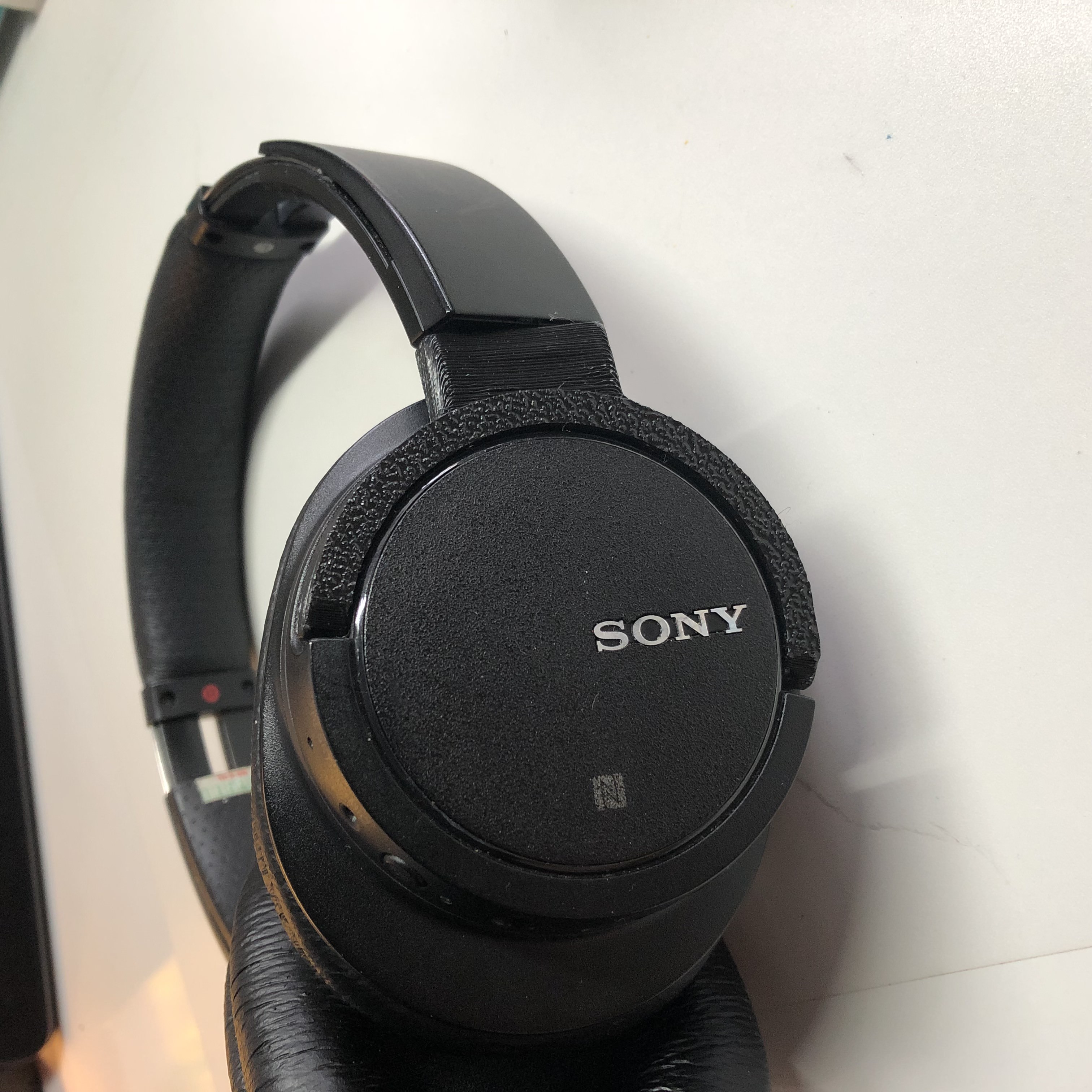 Sony MDR-ZX770BN hinge