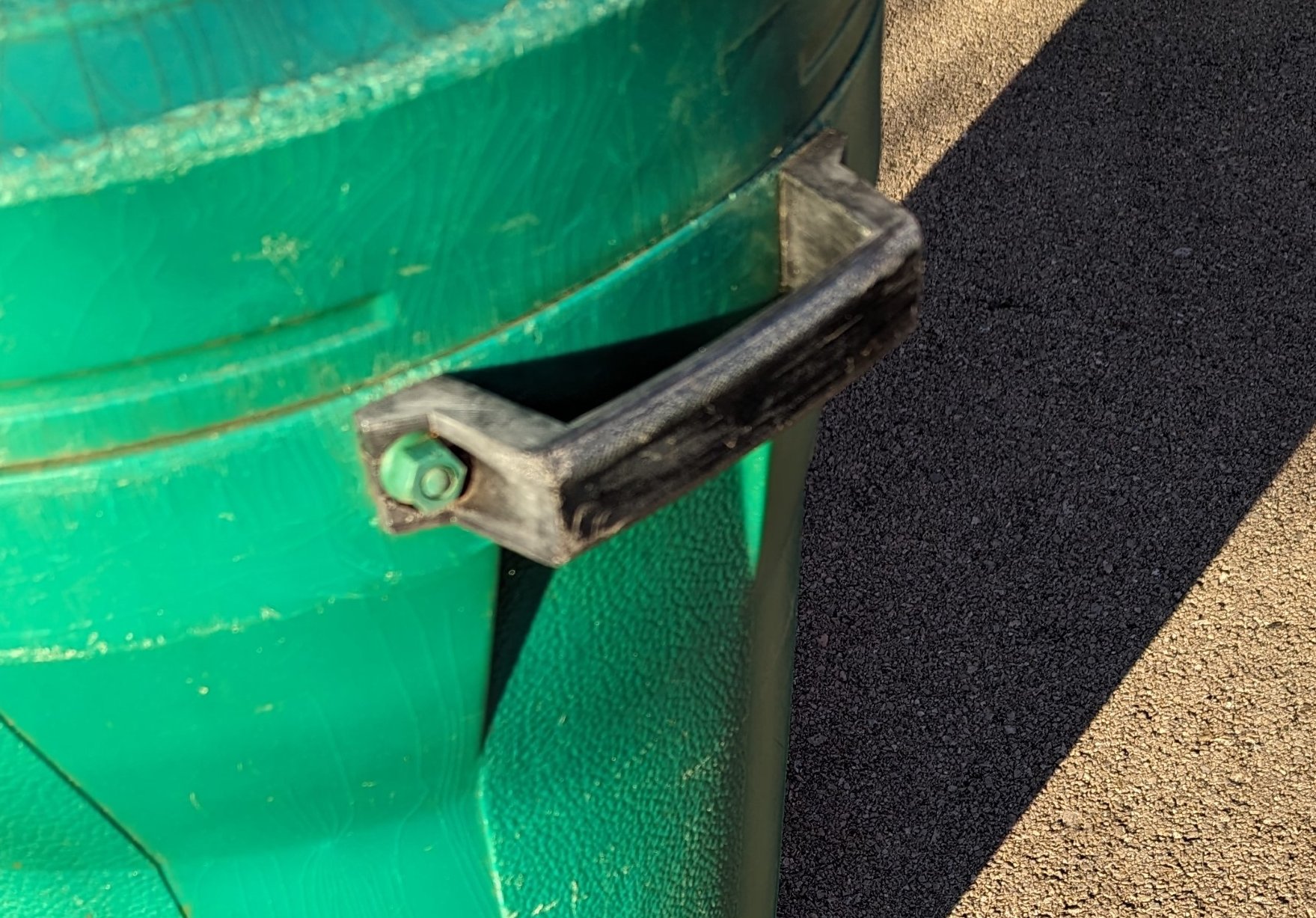 Garbage Can Handle by Wade Weppler | Download free STL model ...